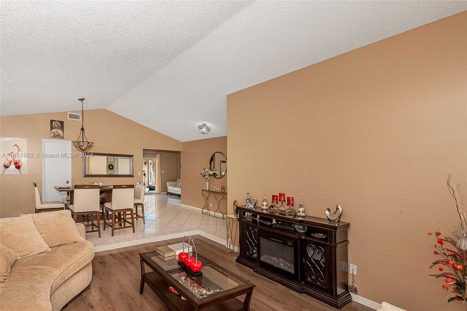 Small Image of 7105 NORTH WEST 45TH ST, Coral Springs Number 7