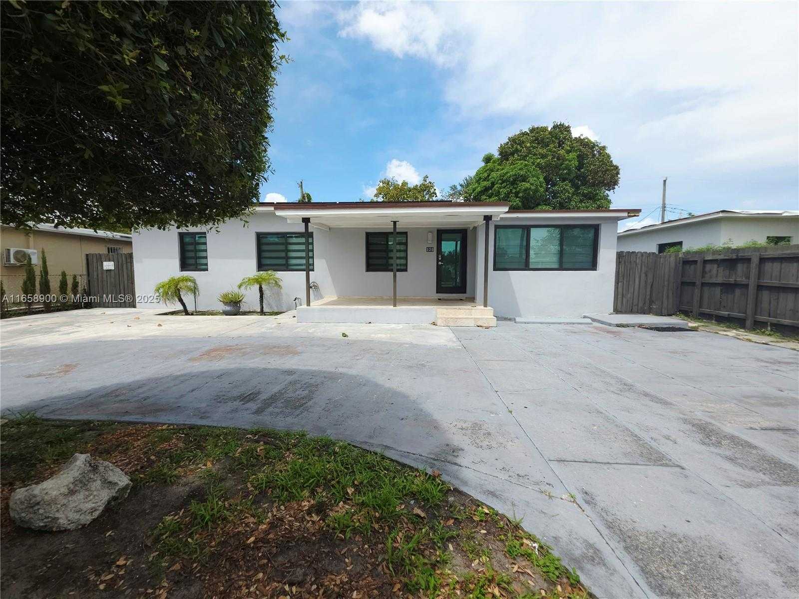 Small Image of 150 SOUTH WEST 52ND AVE, Miami Number 2