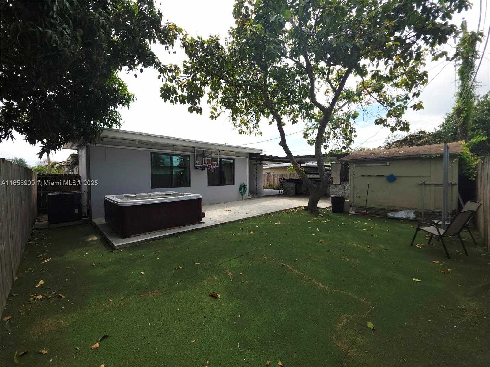 Small Image of 150 SOUTH WEST 52ND AVE, Miami Number 22
