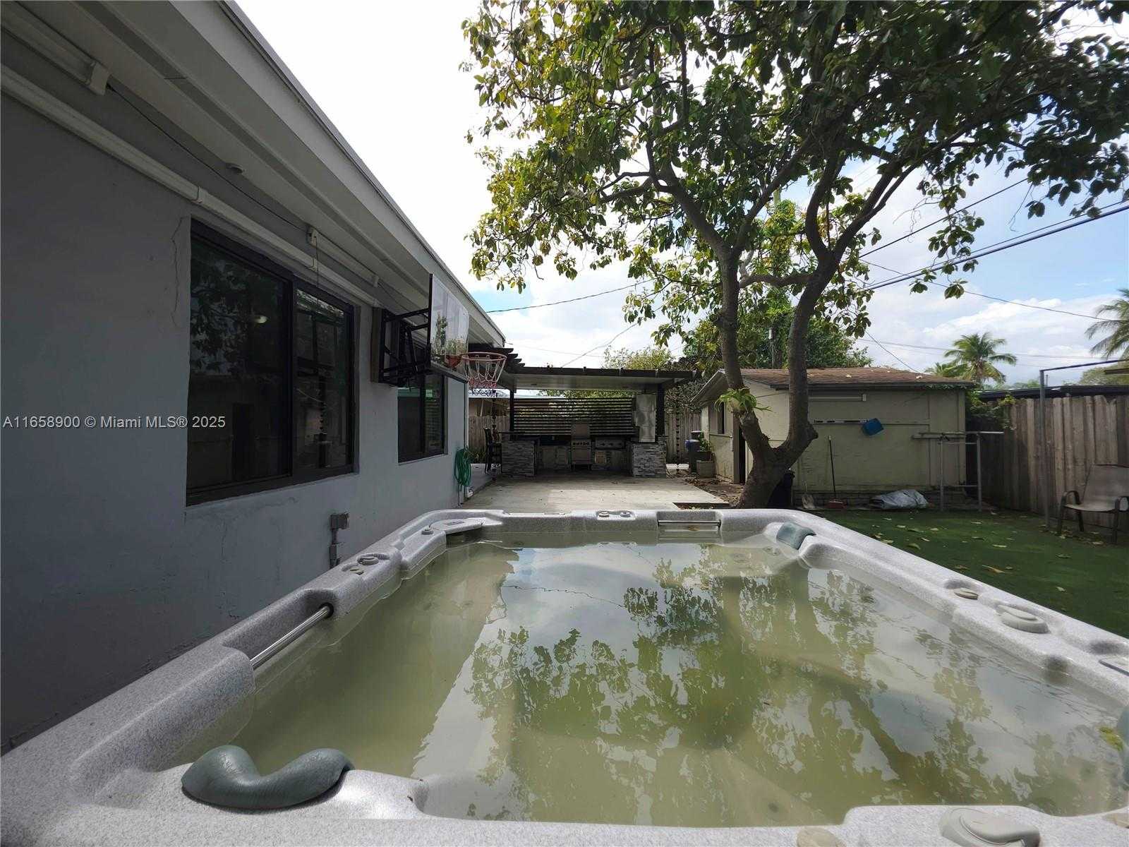 Small Image of 150 SOUTH WEST 52ND AVE, Miami Number 23
