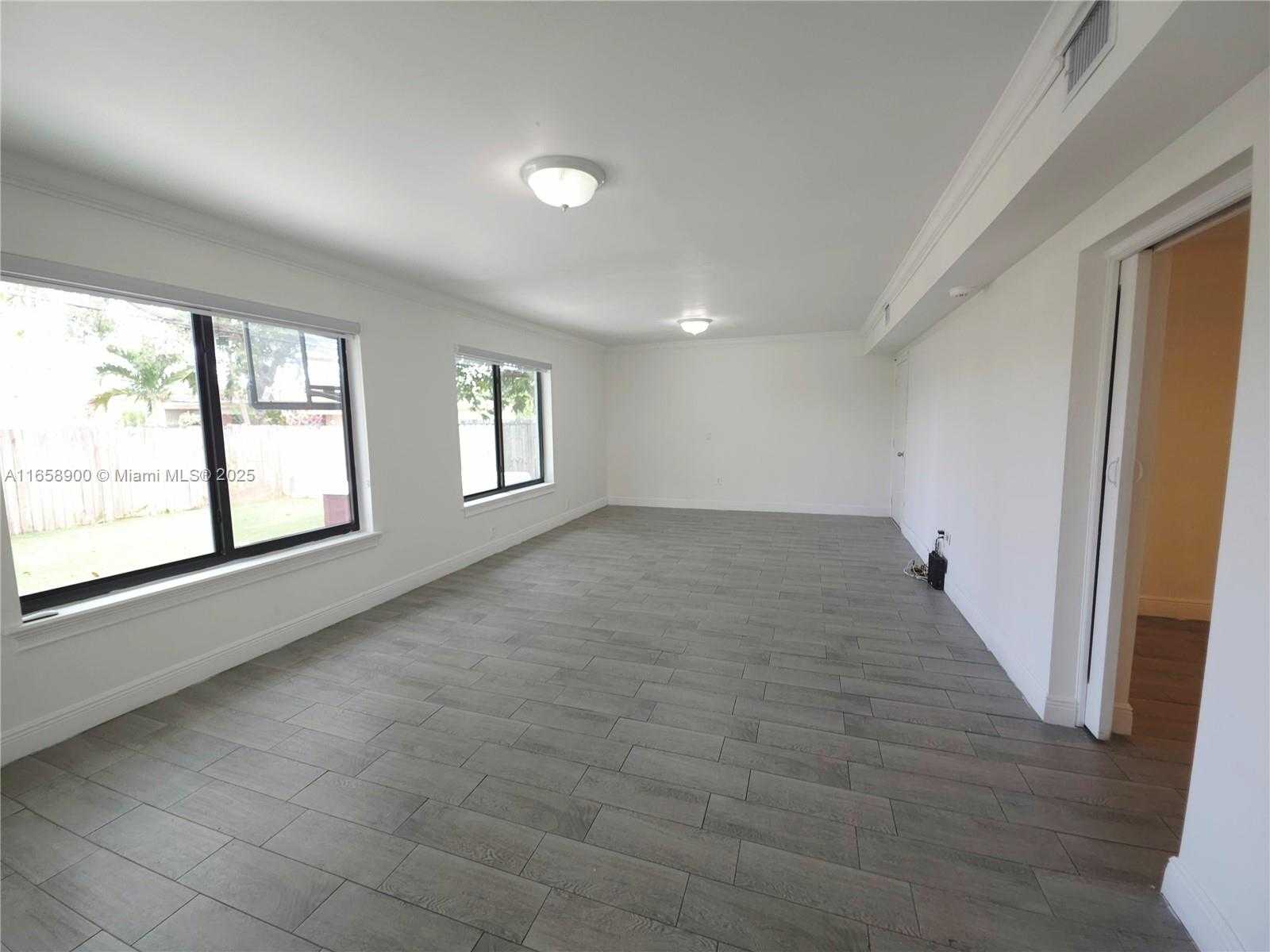 Small Image of 150 SOUTH WEST 52ND AVE, Miami Number 36
