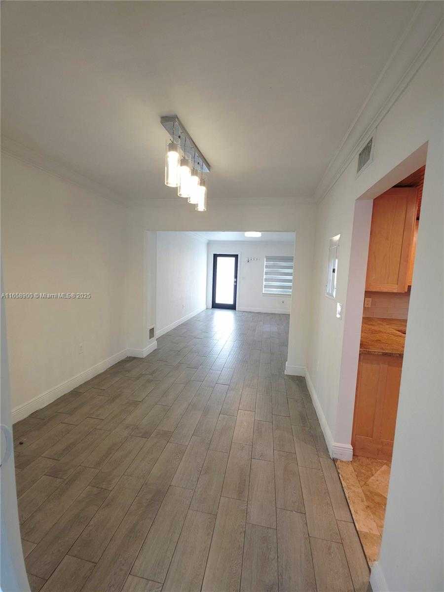Small Image of 150 SOUTH WEST 52ND AVE, Miami Number 38