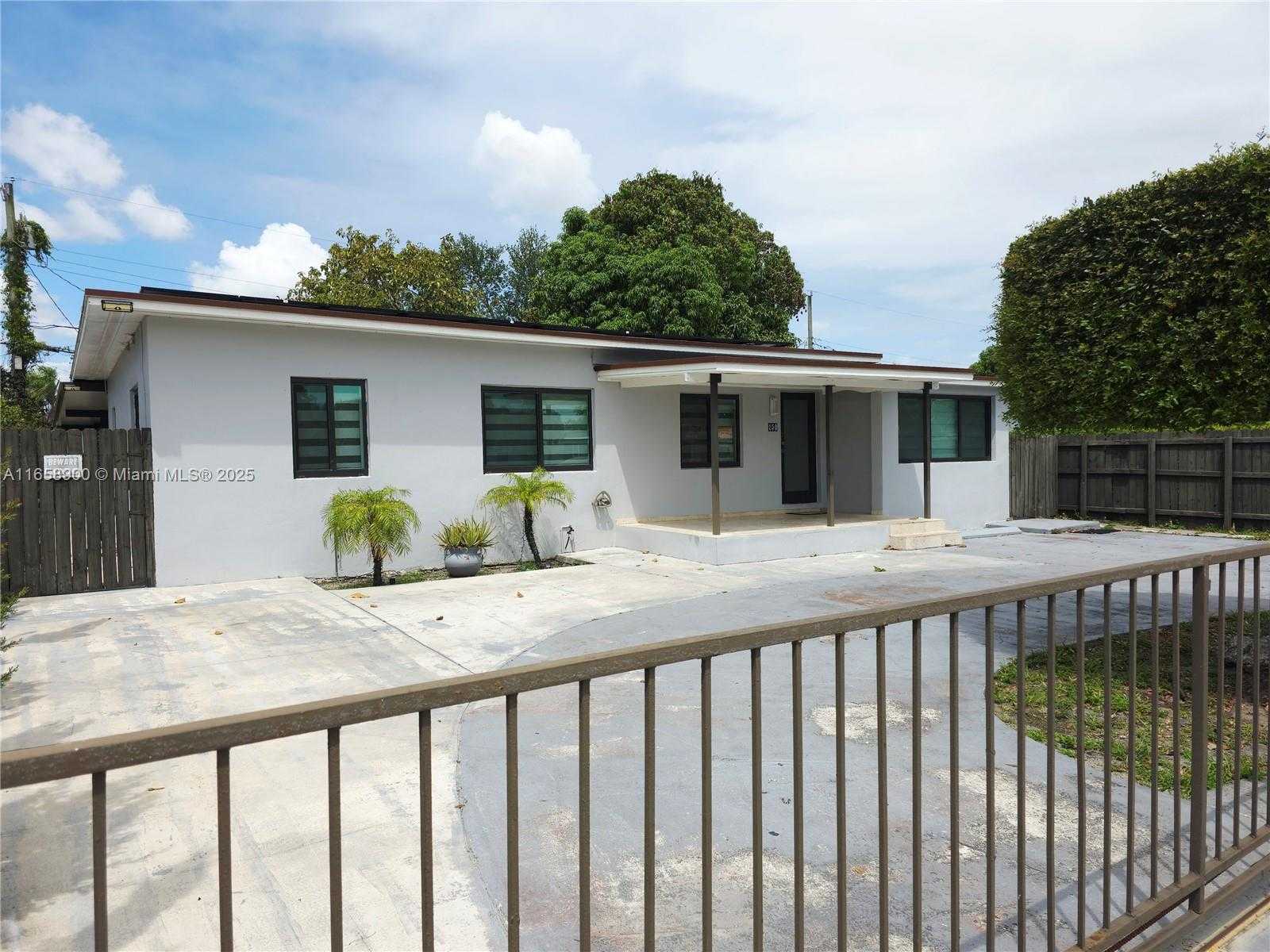 Small Image of 150 SOUTH WEST 52ND AVE, Miami Number 6