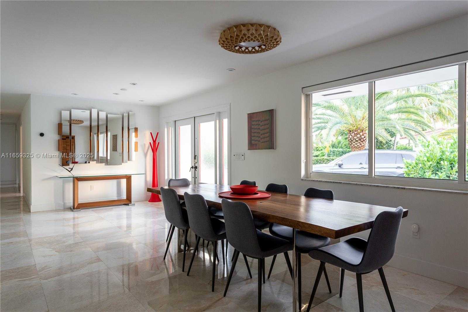 Small Image of 11445 NORTH BAYSHORE DR, North Miami Number 11