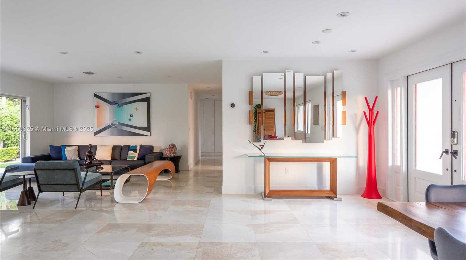 Small Image of 11445 NORTH BAYSHORE DR, North Miami Number 5