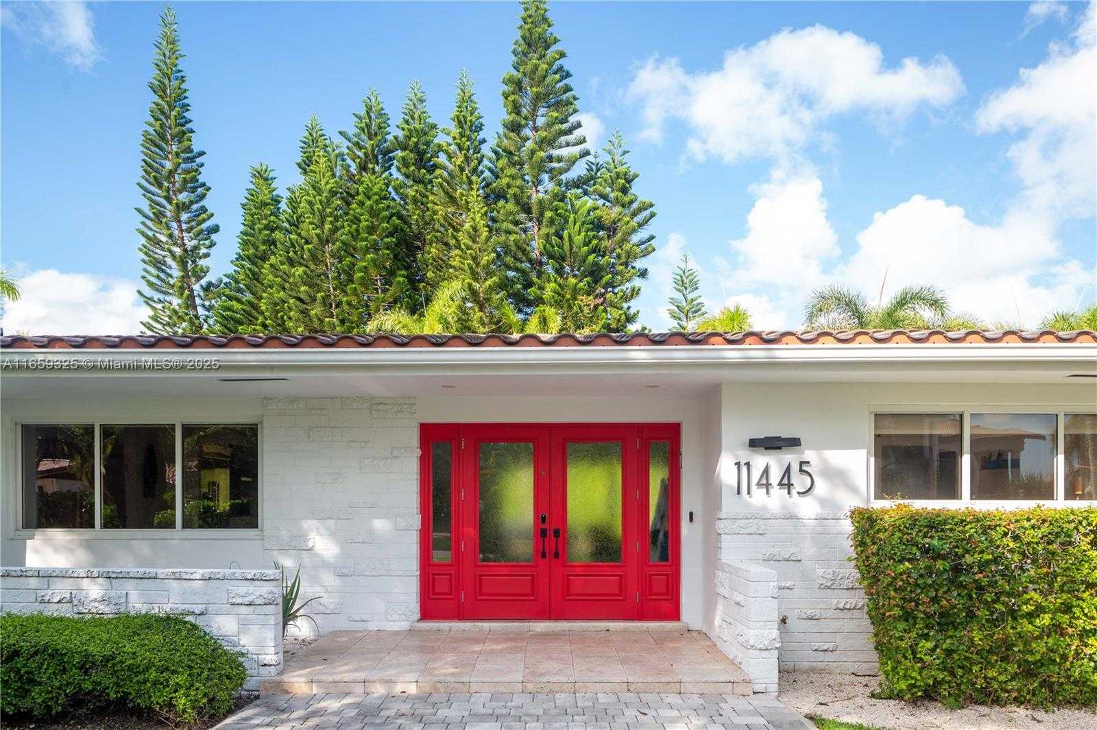 Small Image of 11445 NORTH BAYSHORE DR, North Miami Number 56