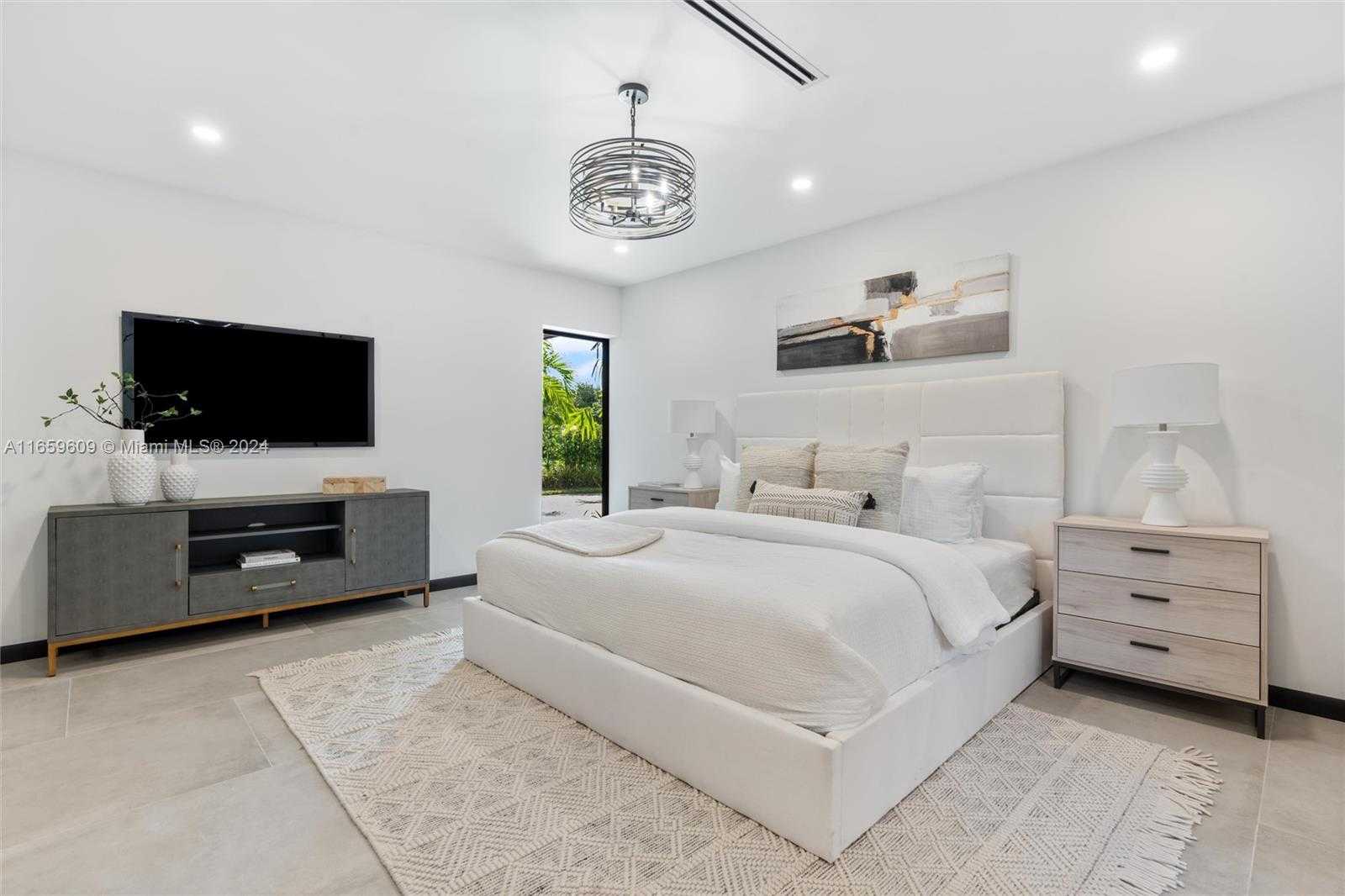 Small Image of 2261 NORTH EAST 192ND ST, Miami Number 17