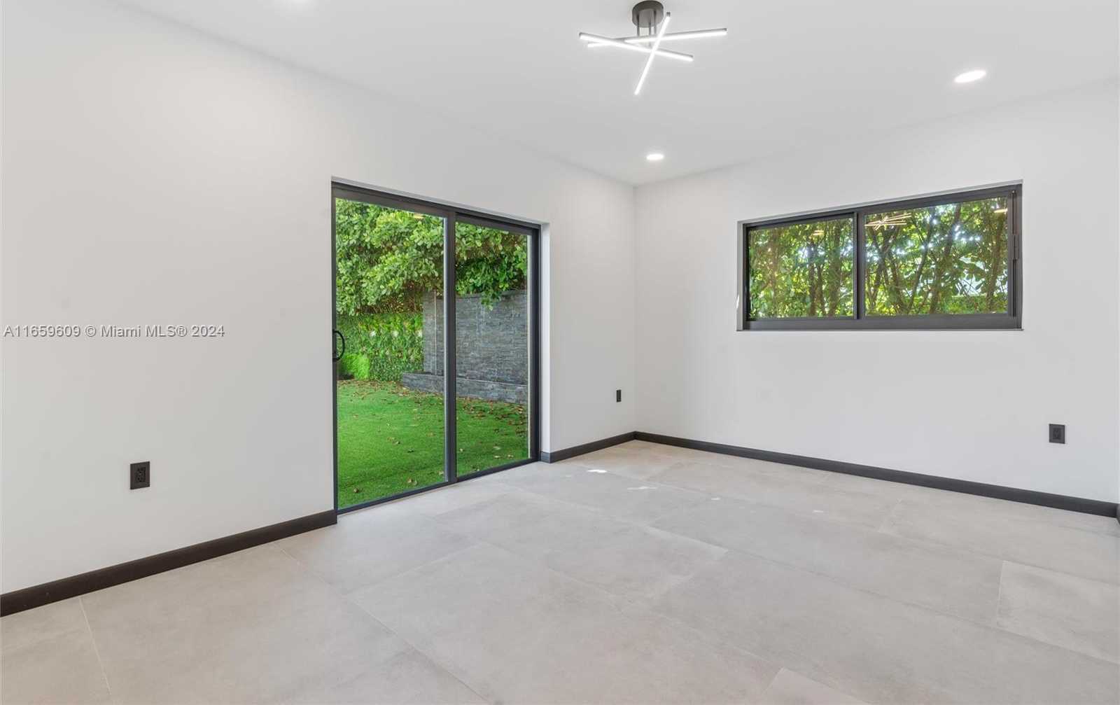 Small Image of 2261 NORTH EAST 192ND ST, Miami Number 20