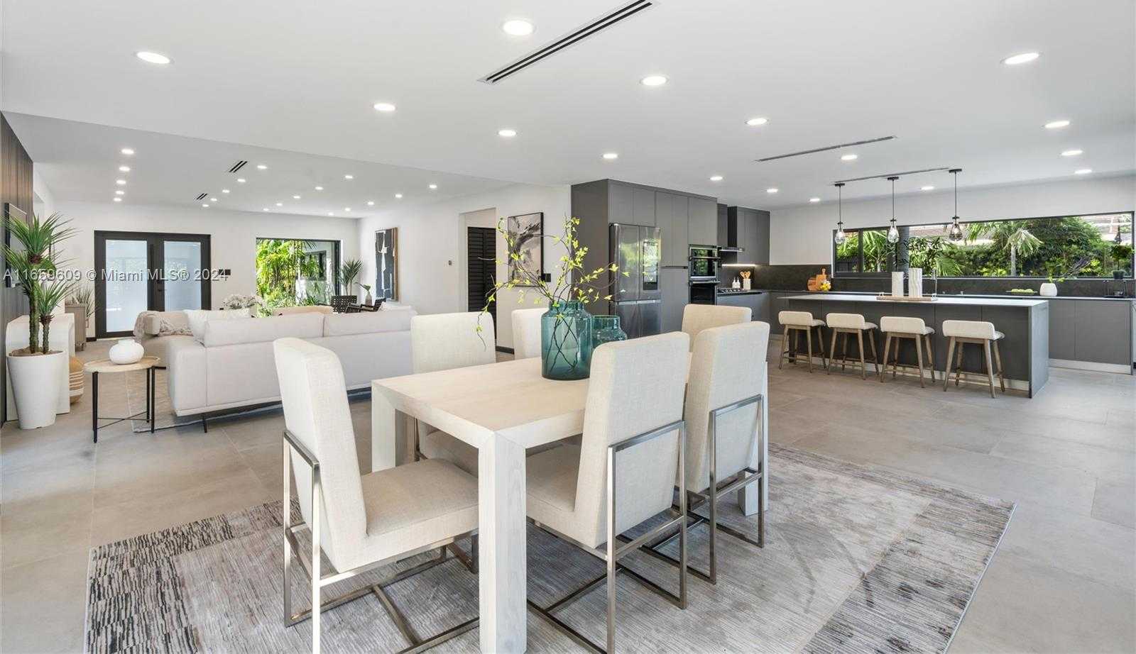 Small Image of 2261 NORTH EAST 192ND ST, Miami Number 8