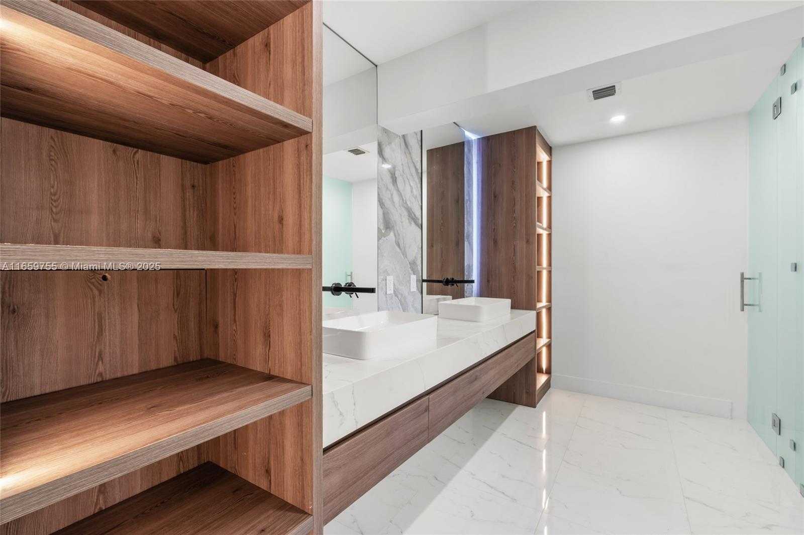 Small Image of 116 WEST 1ST CT, Miami Beach Number 31