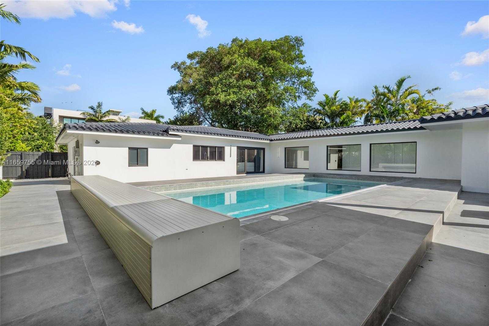 Small Image of 116 WEST 1ST CT, Miami Beach Number 46