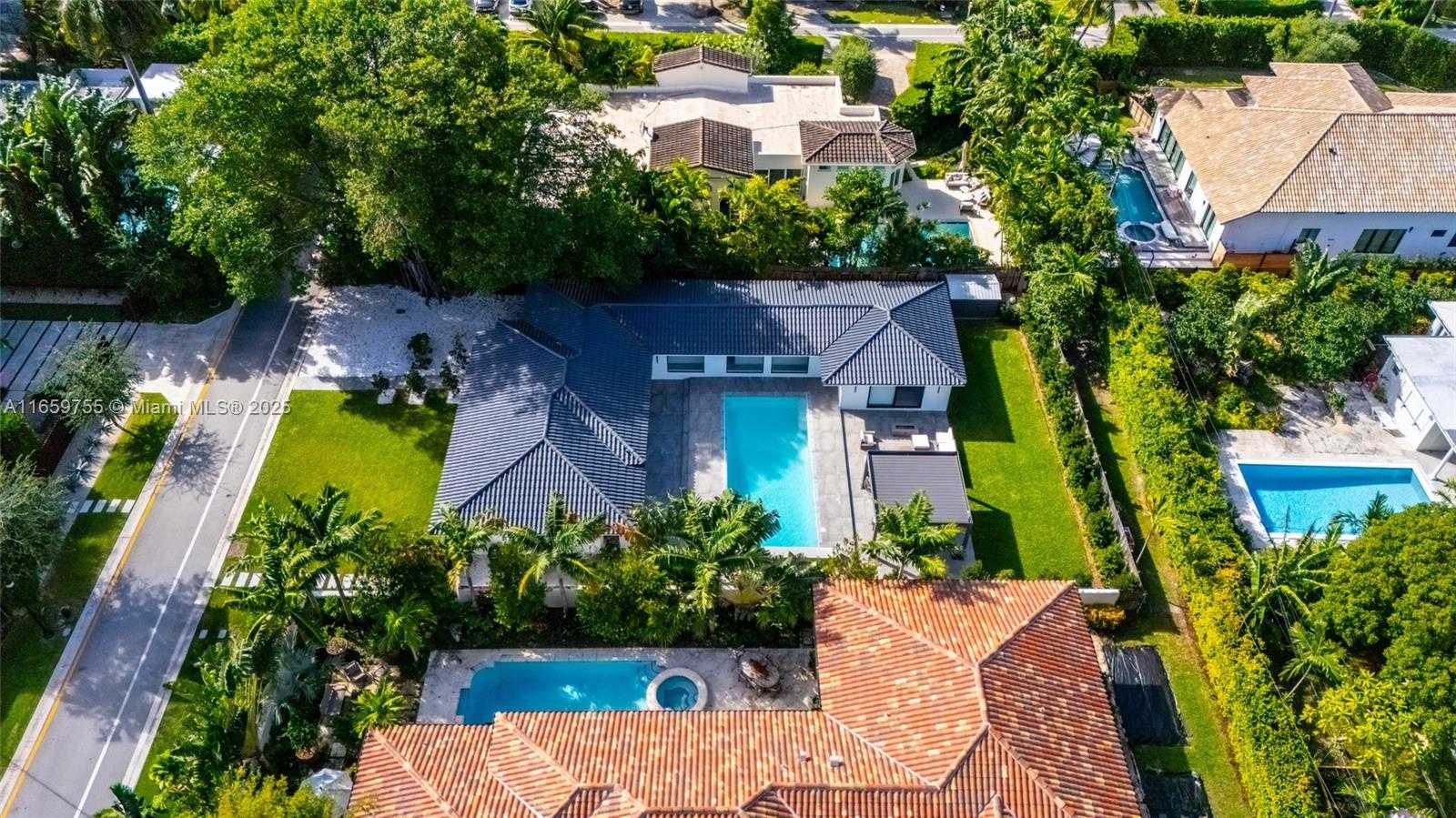 Small Image of 116 WEST 1ST CT, Miami Beach Number 65