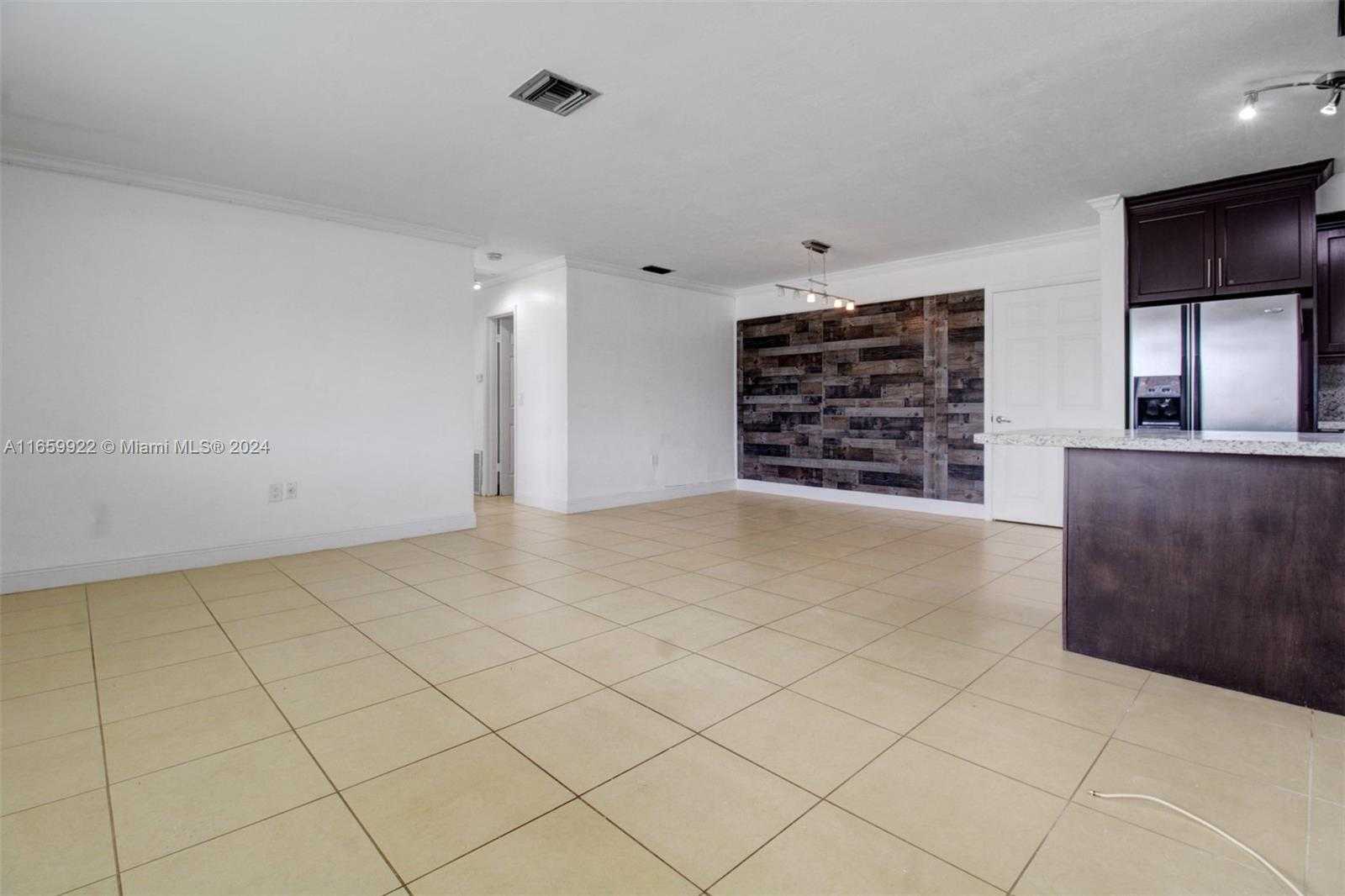 Small Image of 1160 NORTH WEST 79TH TER, Pembroke Pines Number 6