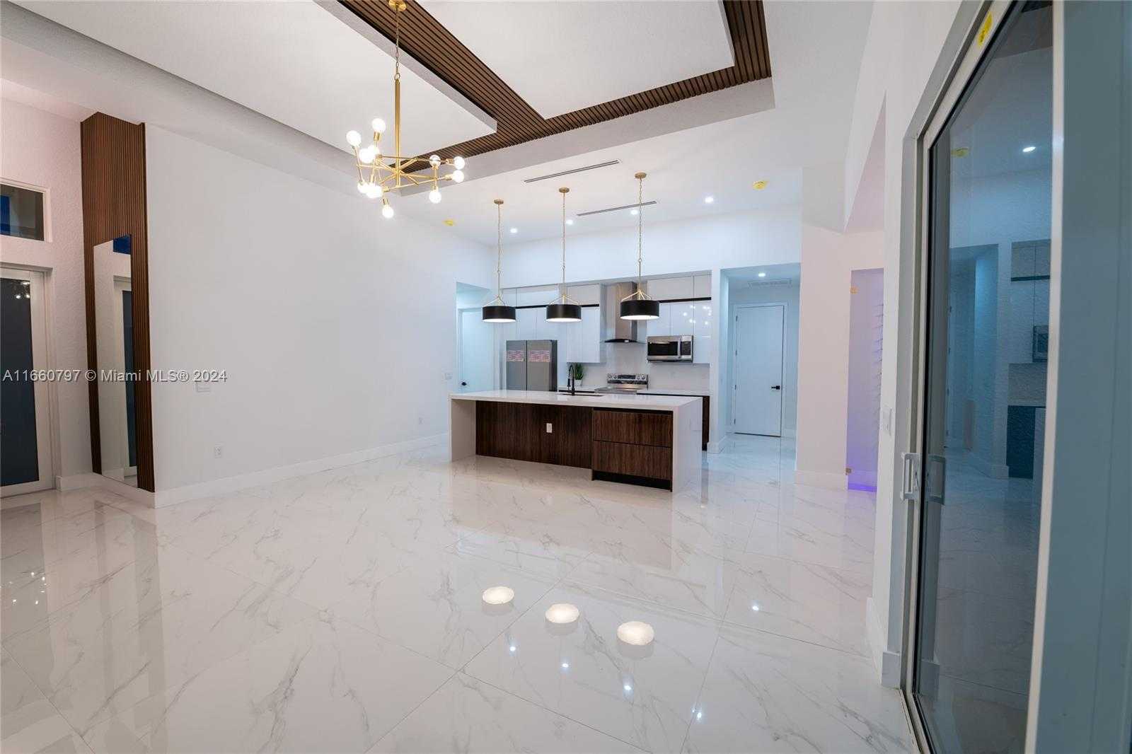Small Image of 1528 SOUTH WEST 15TH AVE, Cape Coral Number 11