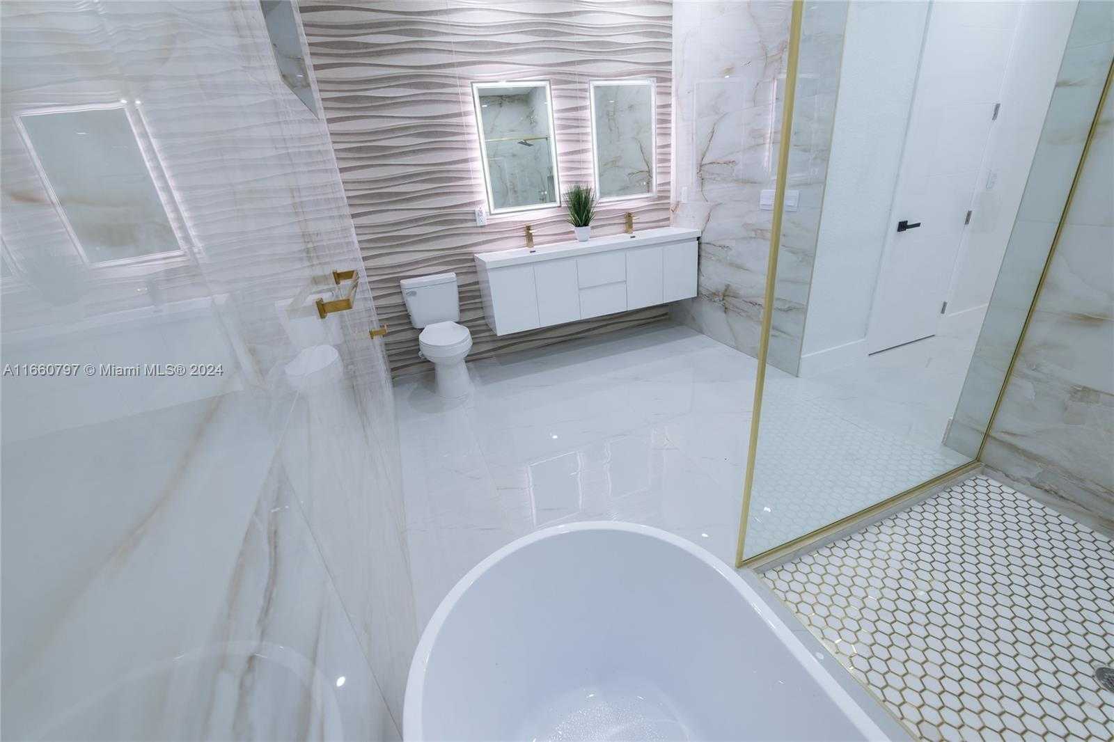 Small Image of 1528 SOUTH WEST 15TH AVE, Cape Coral Number 28