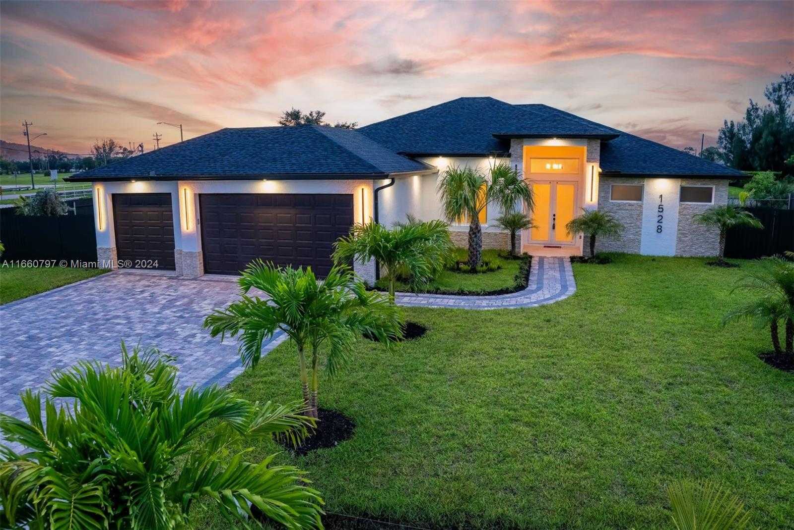 Small Image of 1528 SOUTH WEST 15TH AVE, Cape Coral Number 3
