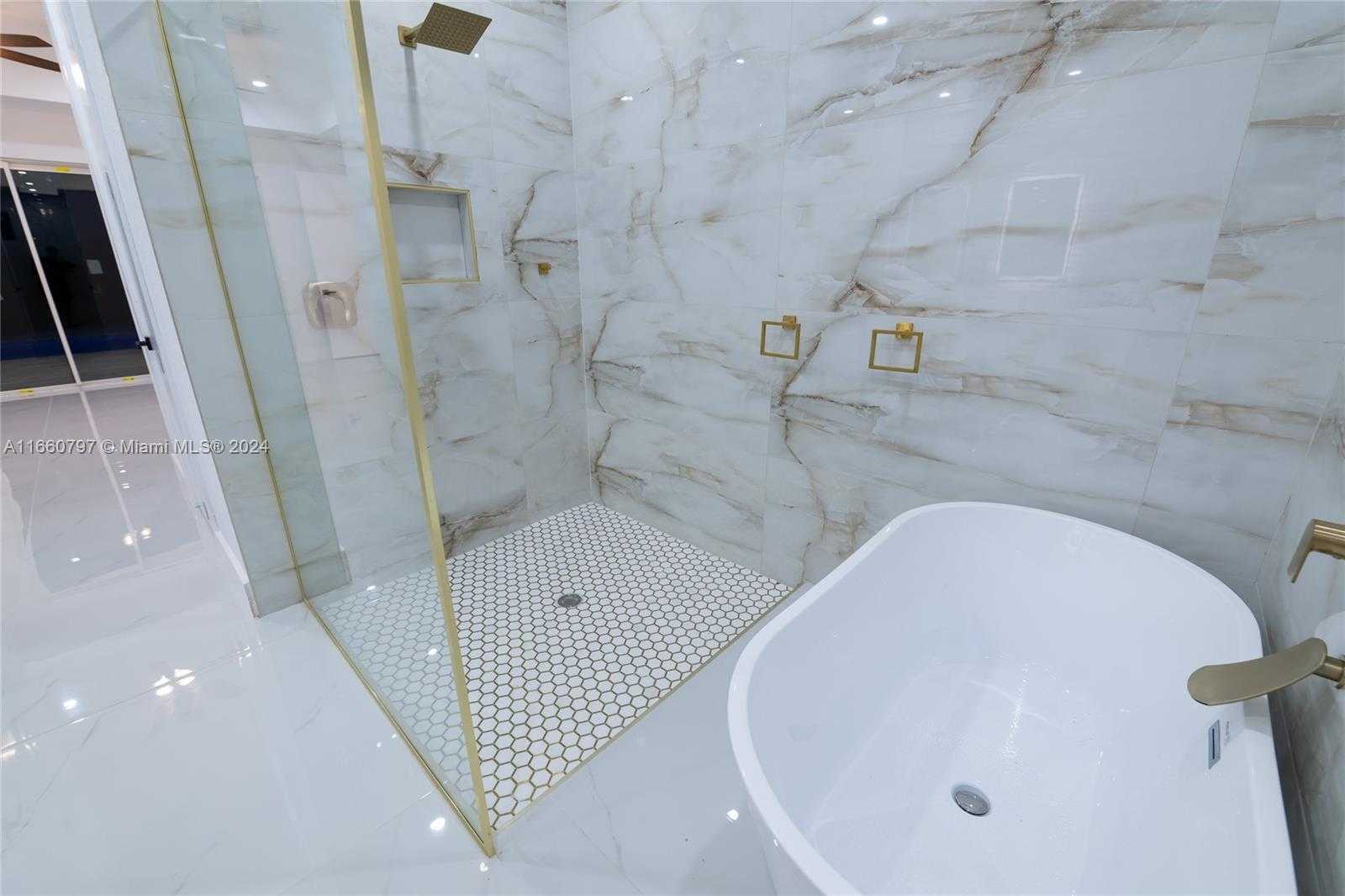 Small Image of 1528 SOUTH WEST 15TH AVE, Cape Coral Number 30