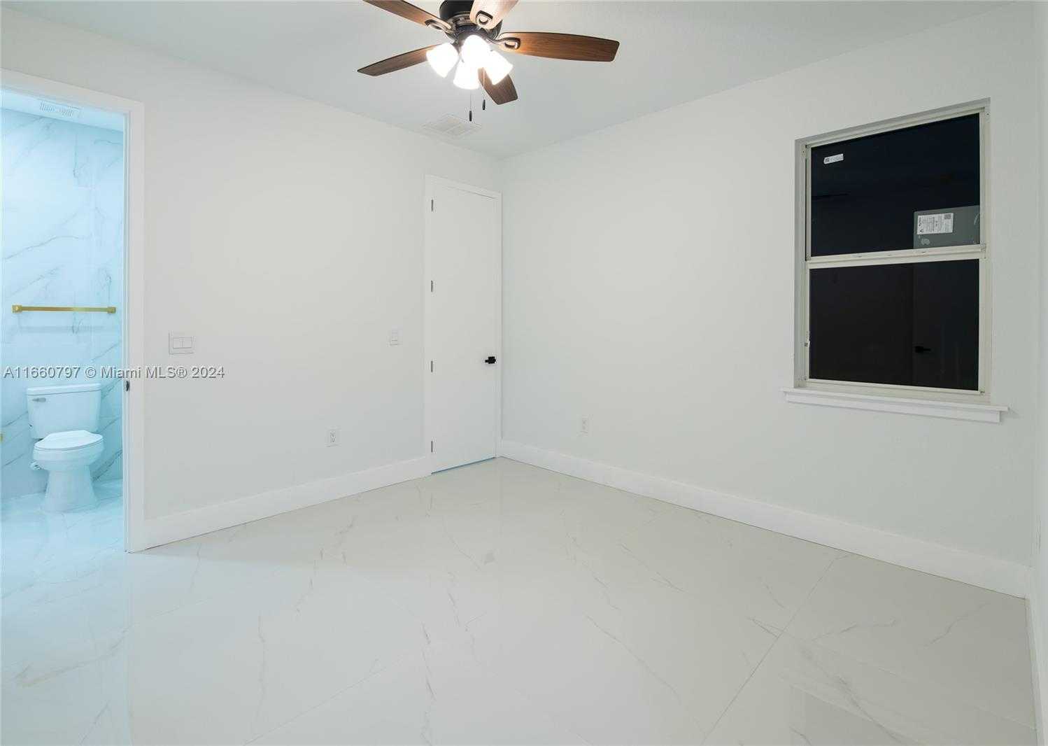 Small Image of 1528 SOUTH WEST 15TH AVE, Cape Coral Number 40