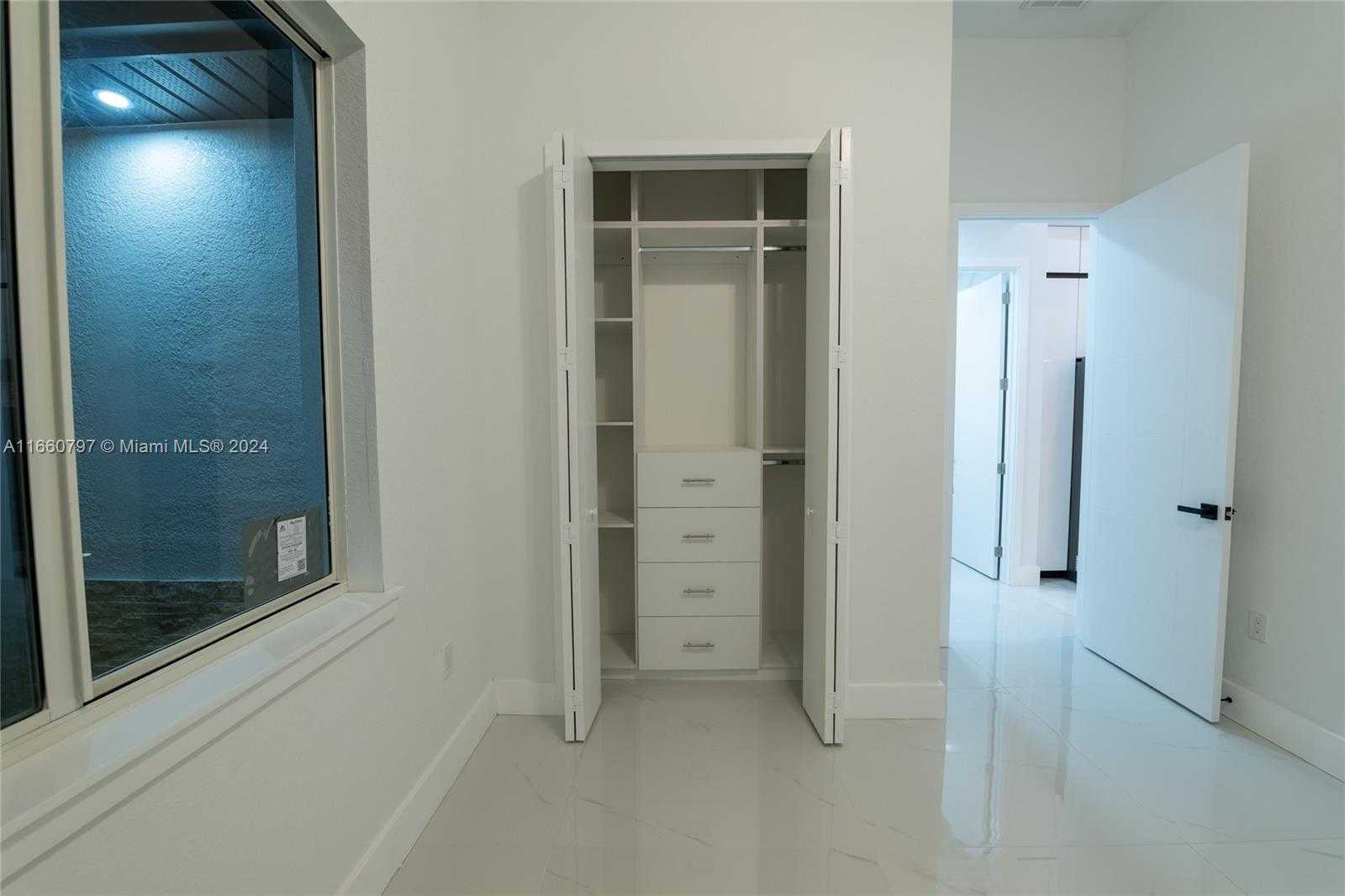 Small Image of 1528 SOUTH WEST 15TH AVE, Cape Coral Number 49