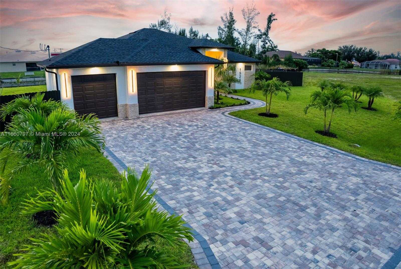 Small Image of 1528 SOUTH WEST 15TH AVE, Cape Coral Number 5