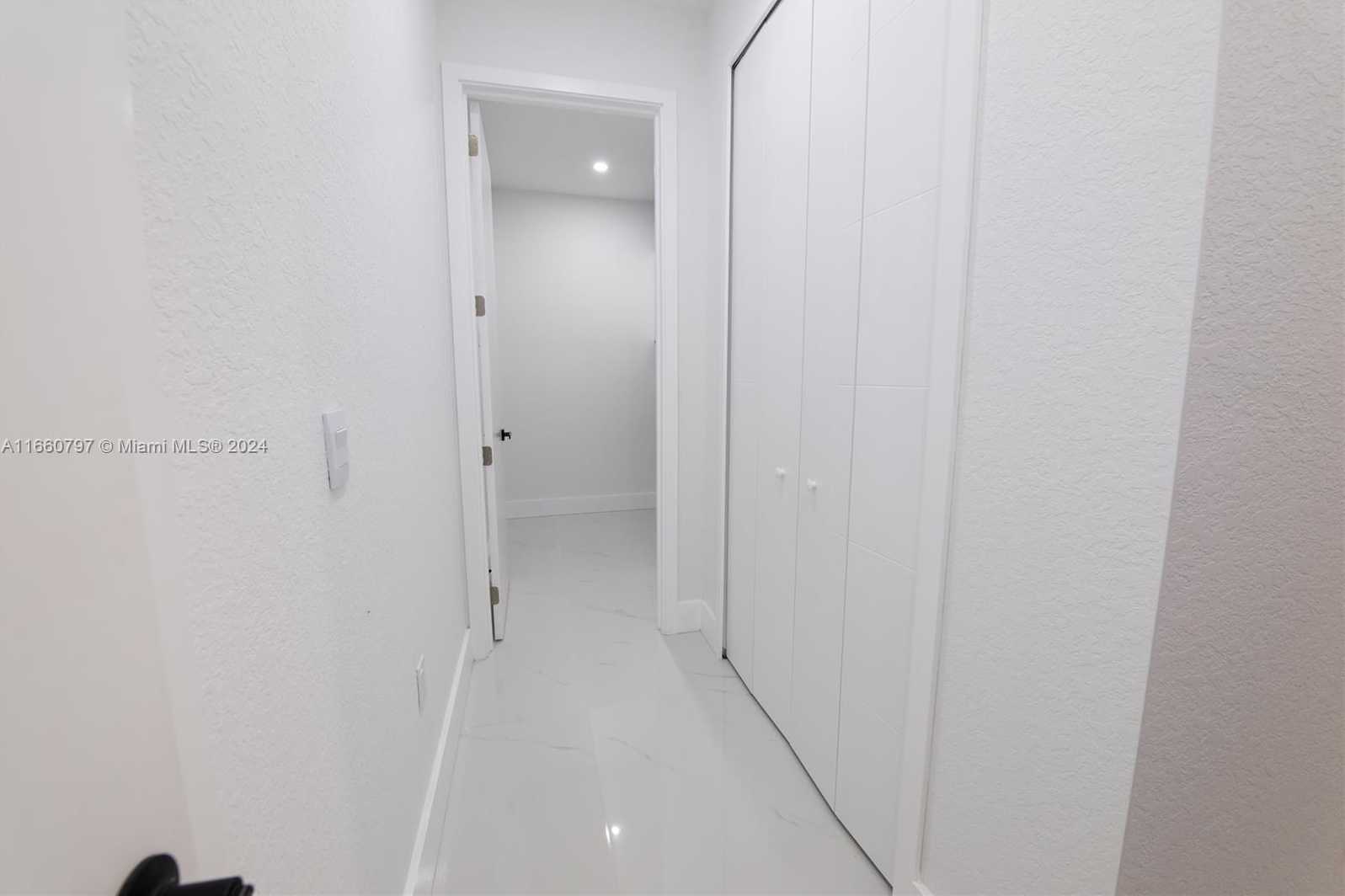 Small Image of 1528 SOUTH WEST 15TH AVE, Cape Coral Number 52