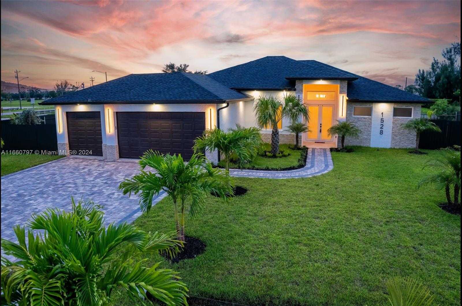 Small Image of 1528 SOUTH WEST 15TH AVE, Cape Coral Number 6