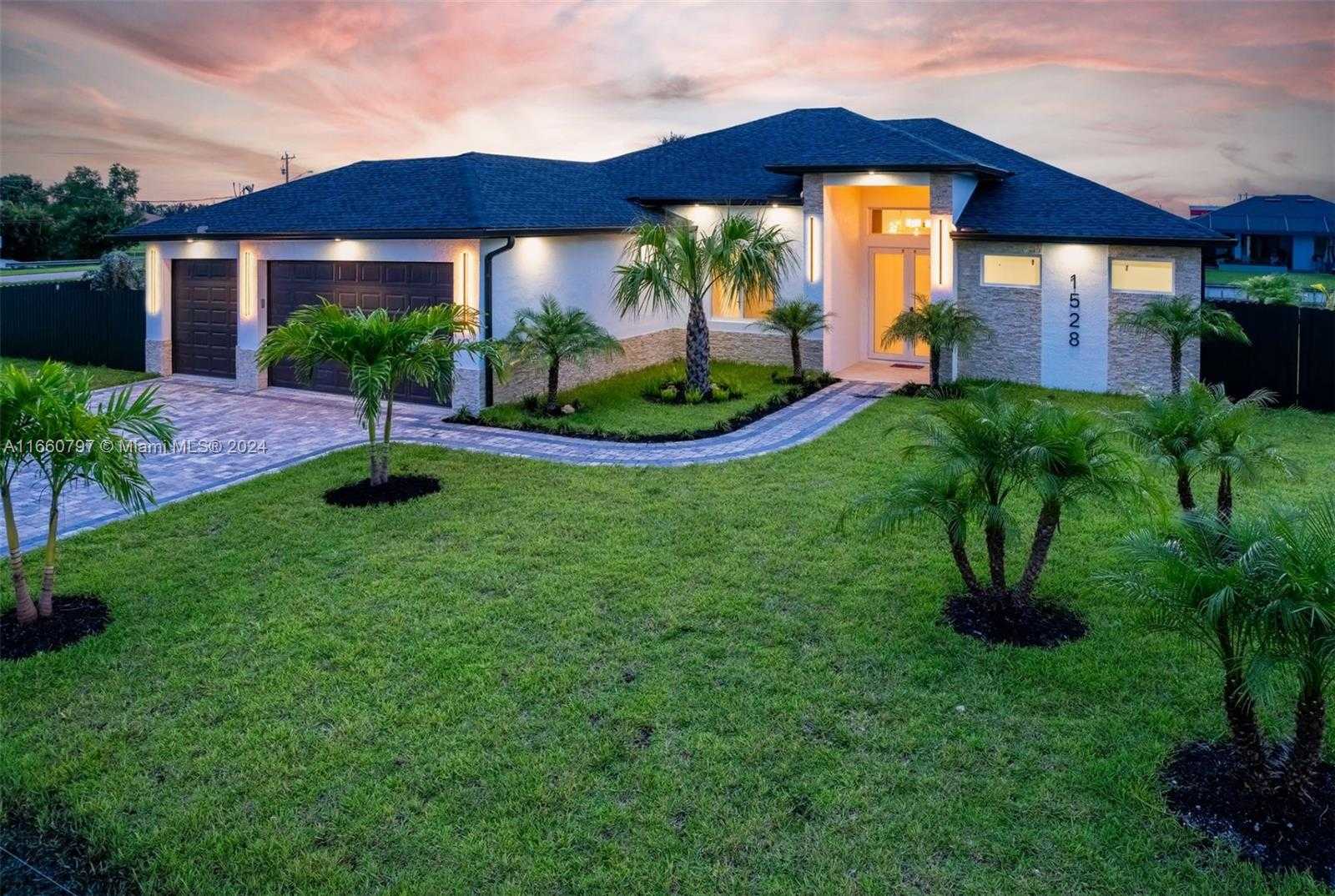 Small Image of 1528 SOUTH WEST 15TH AVE, Cape Coral Number 7