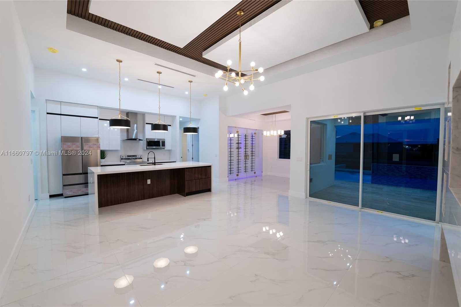 Small Image of 1528 SOUTH WEST 15TH AVE, Cape Coral Number 9