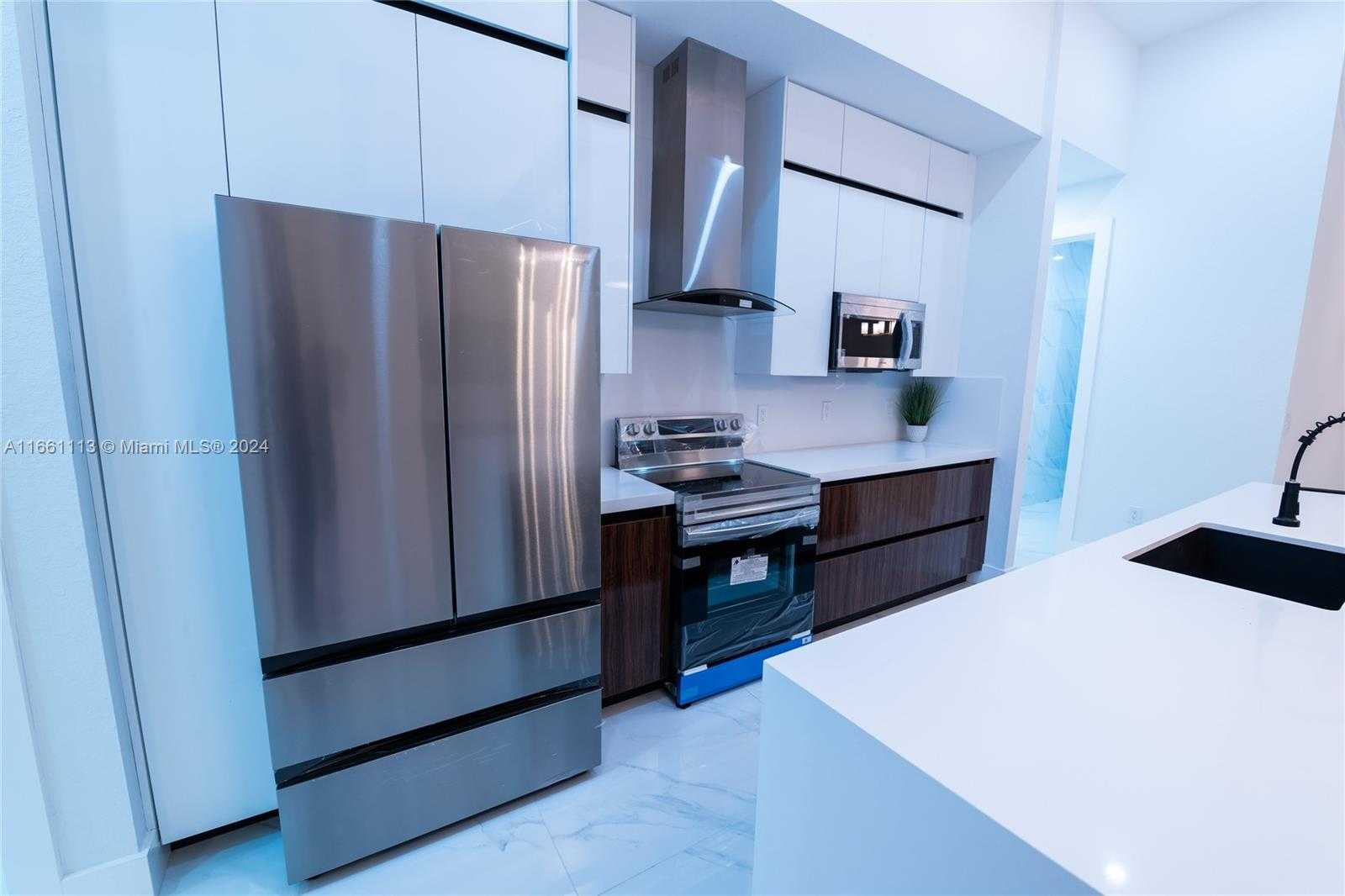 Small Image of 13 SOUTH WEST 21ST ST, Cape Coral Number 14