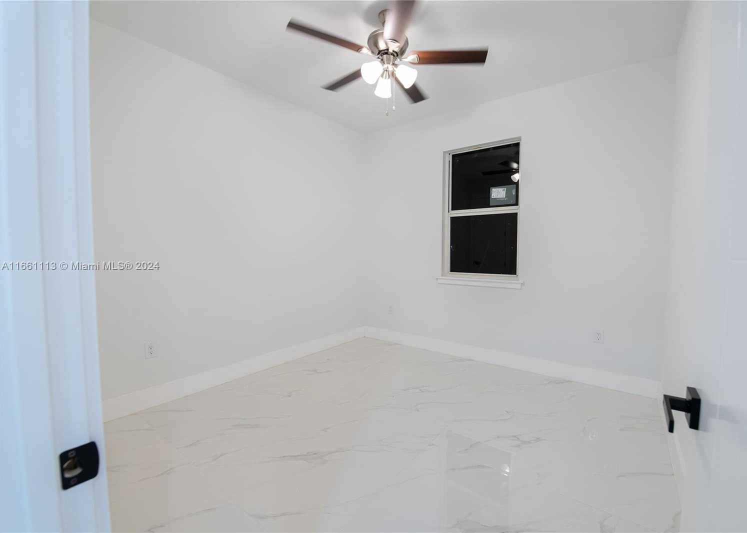 Small Image of 13 SOUTH WEST 21ST ST, Cape Coral Number 19