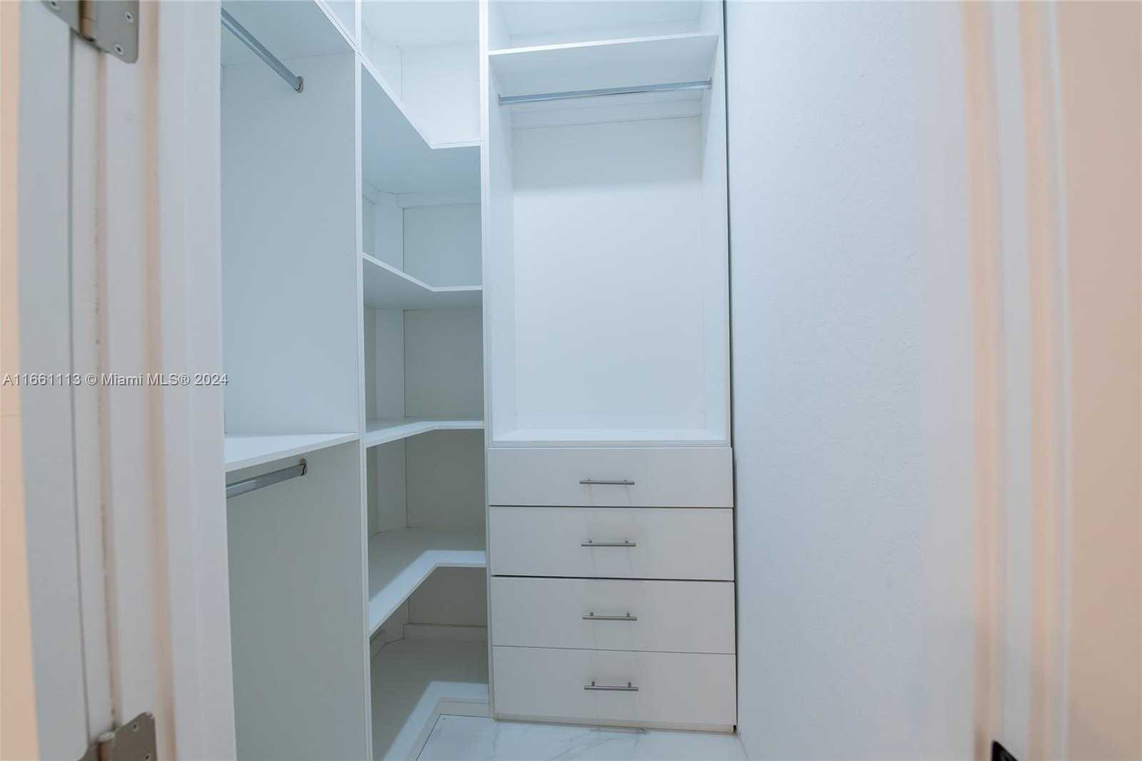 Small Image of 13 SOUTH WEST 21ST ST, Cape Coral Number 27