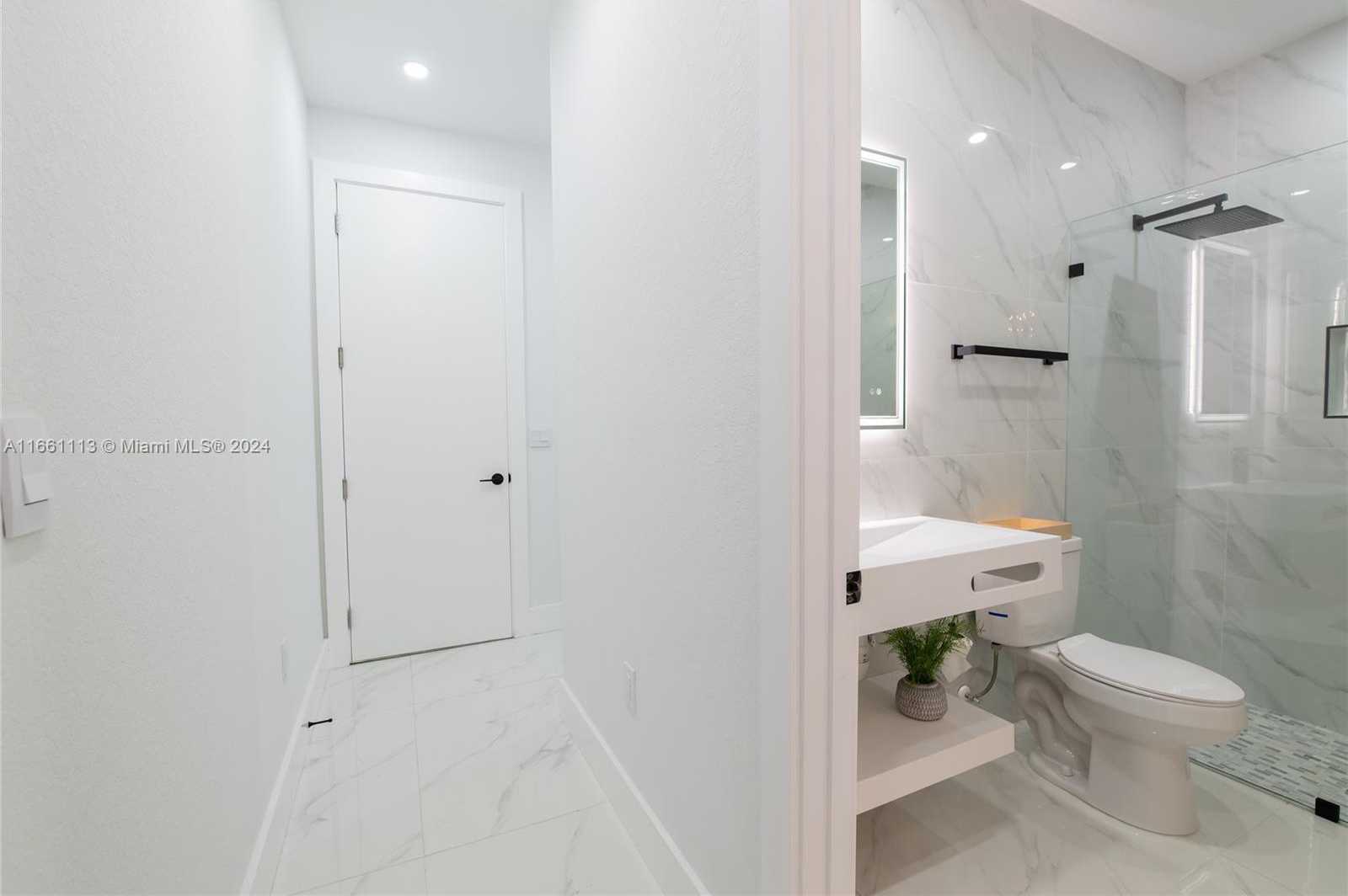 Small Image of 13 SOUTH WEST 21ST ST, Cape Coral Number 34