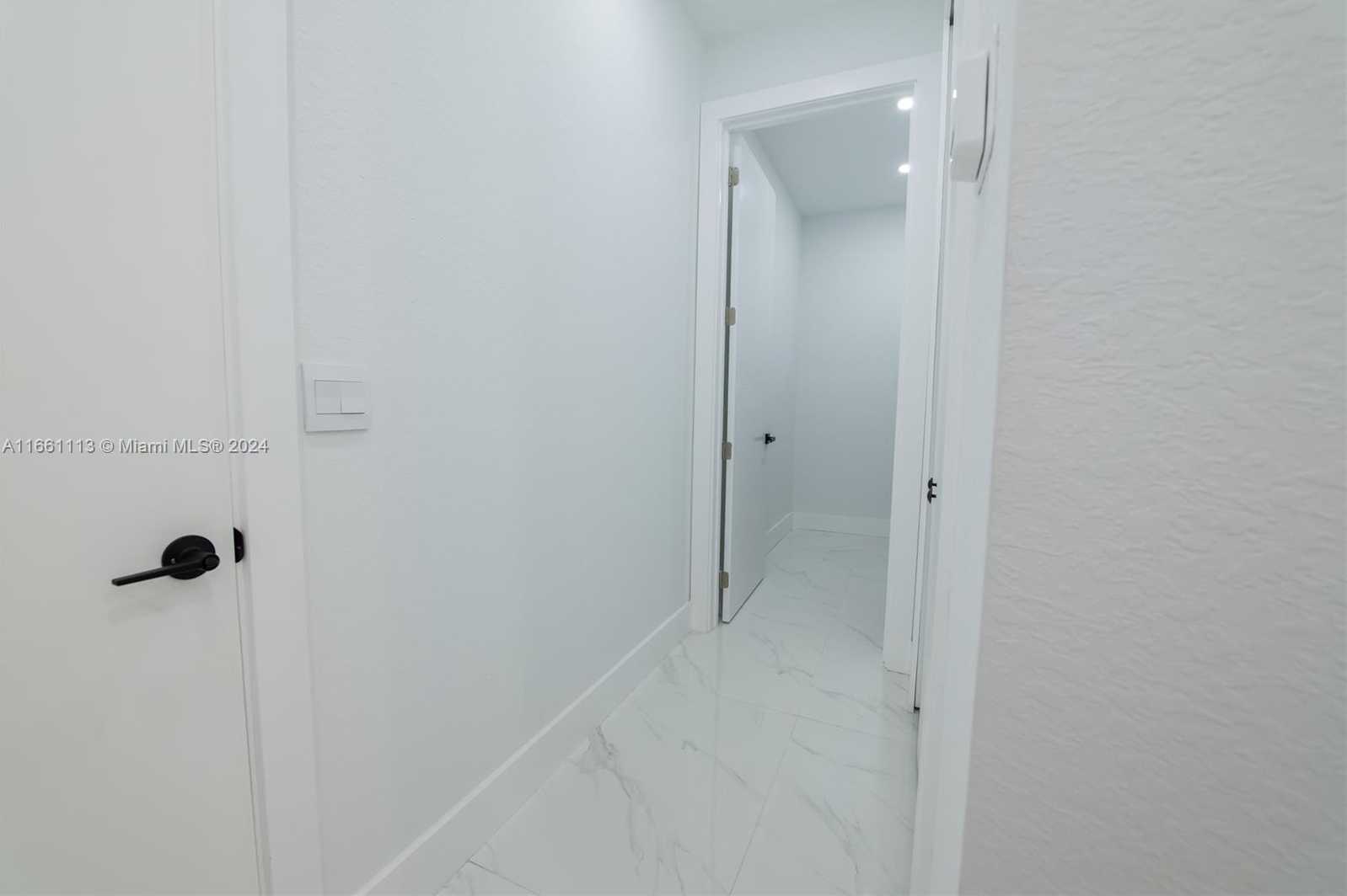 Small Image of 13 SOUTH WEST 21ST ST, Cape Coral Number 35