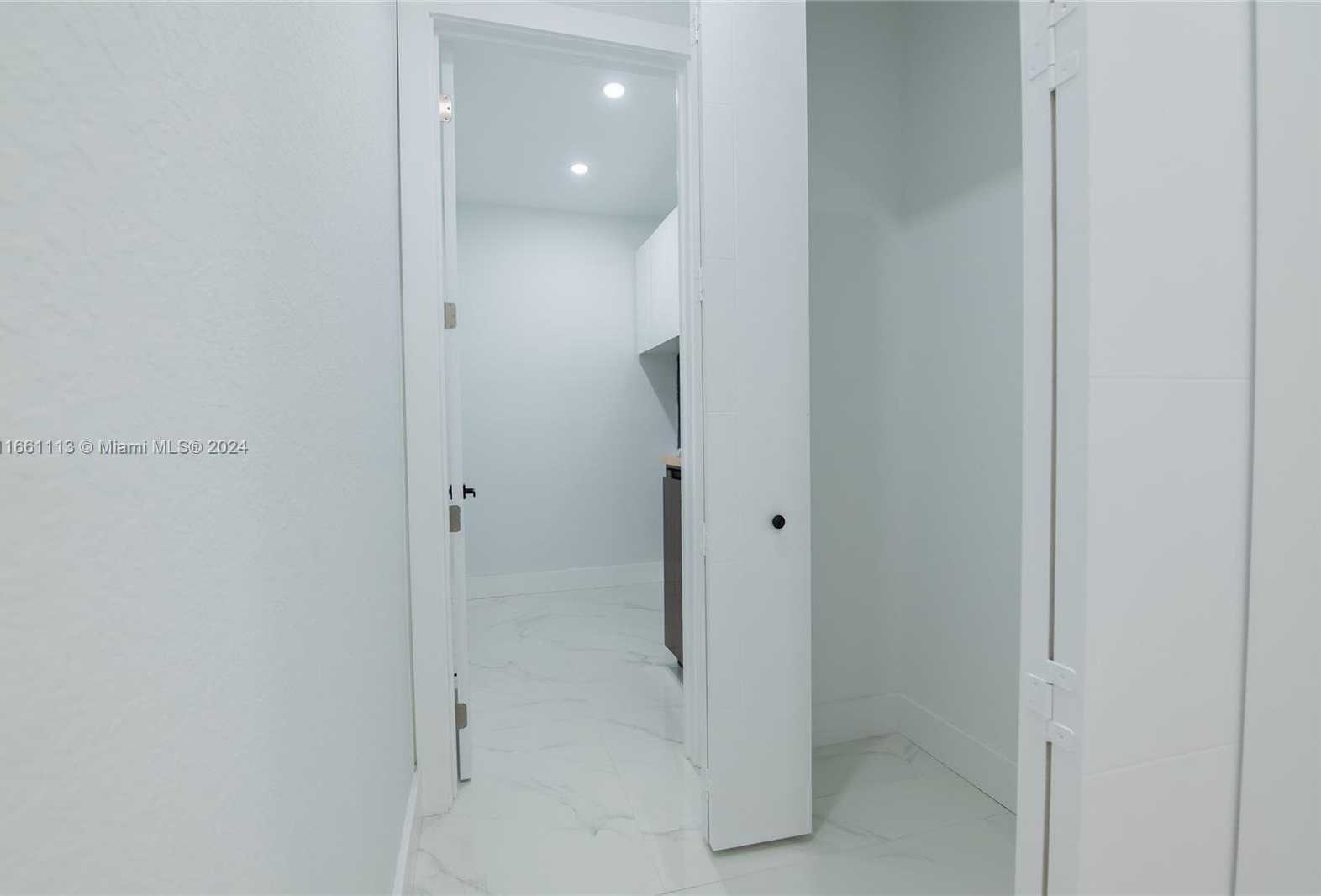 Small Image of 13 SOUTH WEST 21ST ST, Cape Coral Number 37