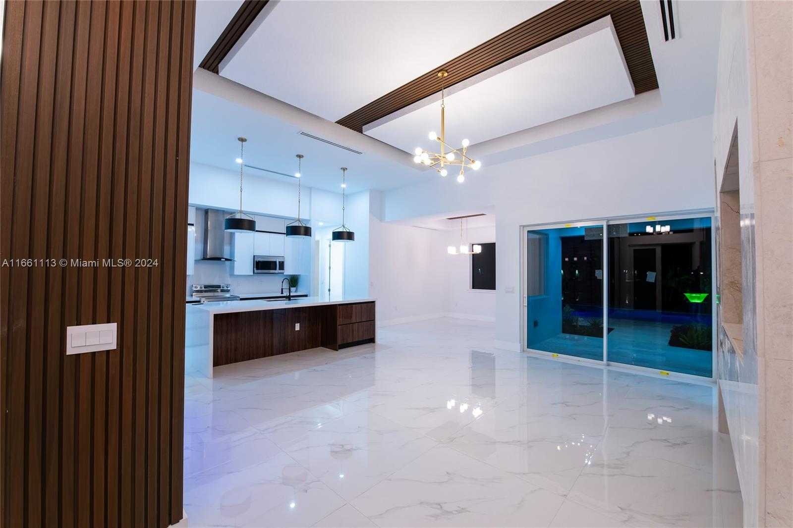 Small Image of 13 SOUTH WEST 21ST ST, Cape Coral Number 4