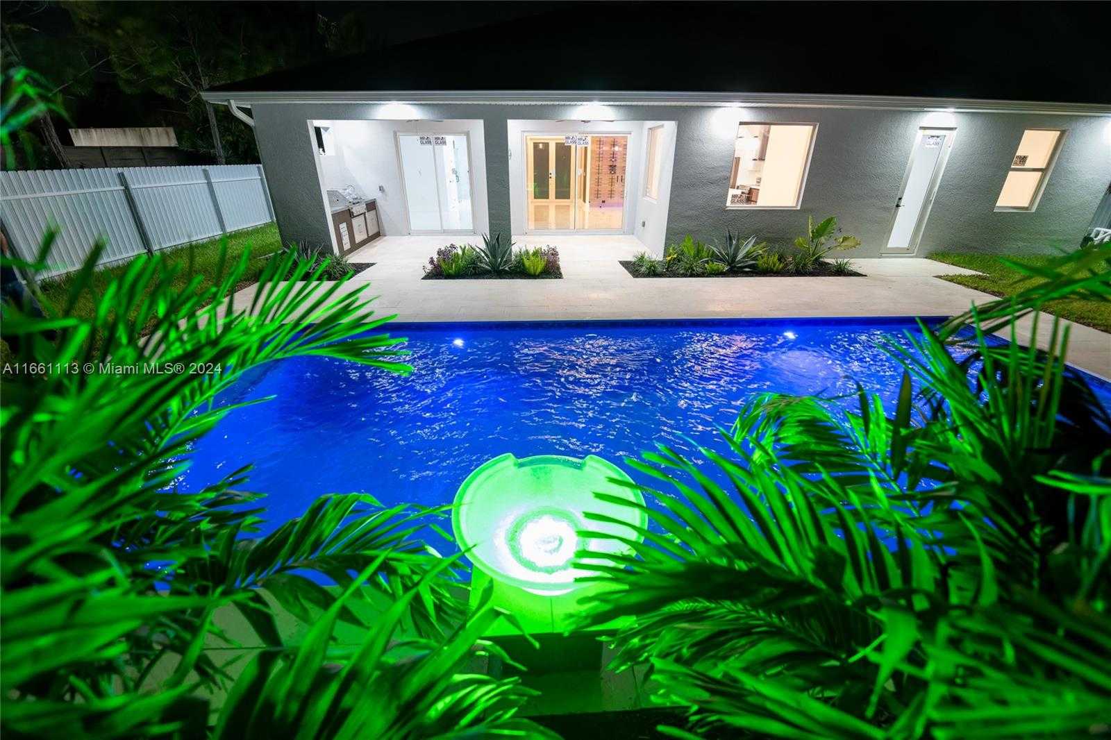 Small Image of 13 SOUTH WEST 21ST ST, Cape Coral Number 46