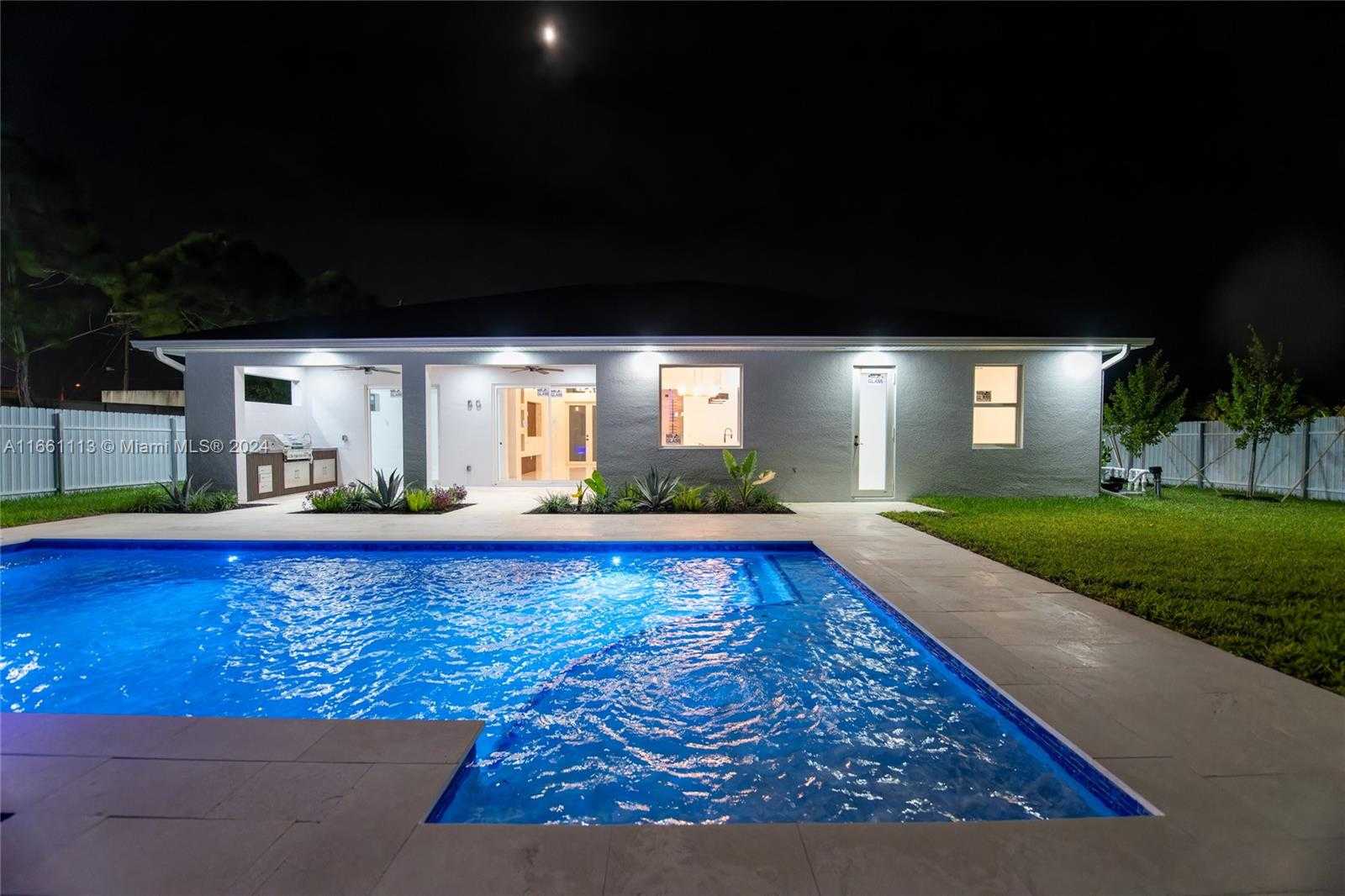 Small Image of 13 SOUTH WEST 21ST ST, Cape Coral Number 47