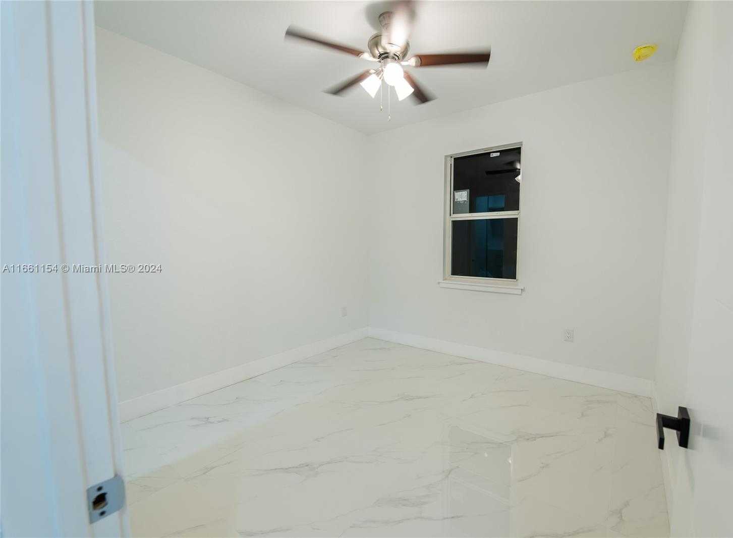 Small Image of 334 SOUTH WEST 21ST TERR, Cape Coral Number 35