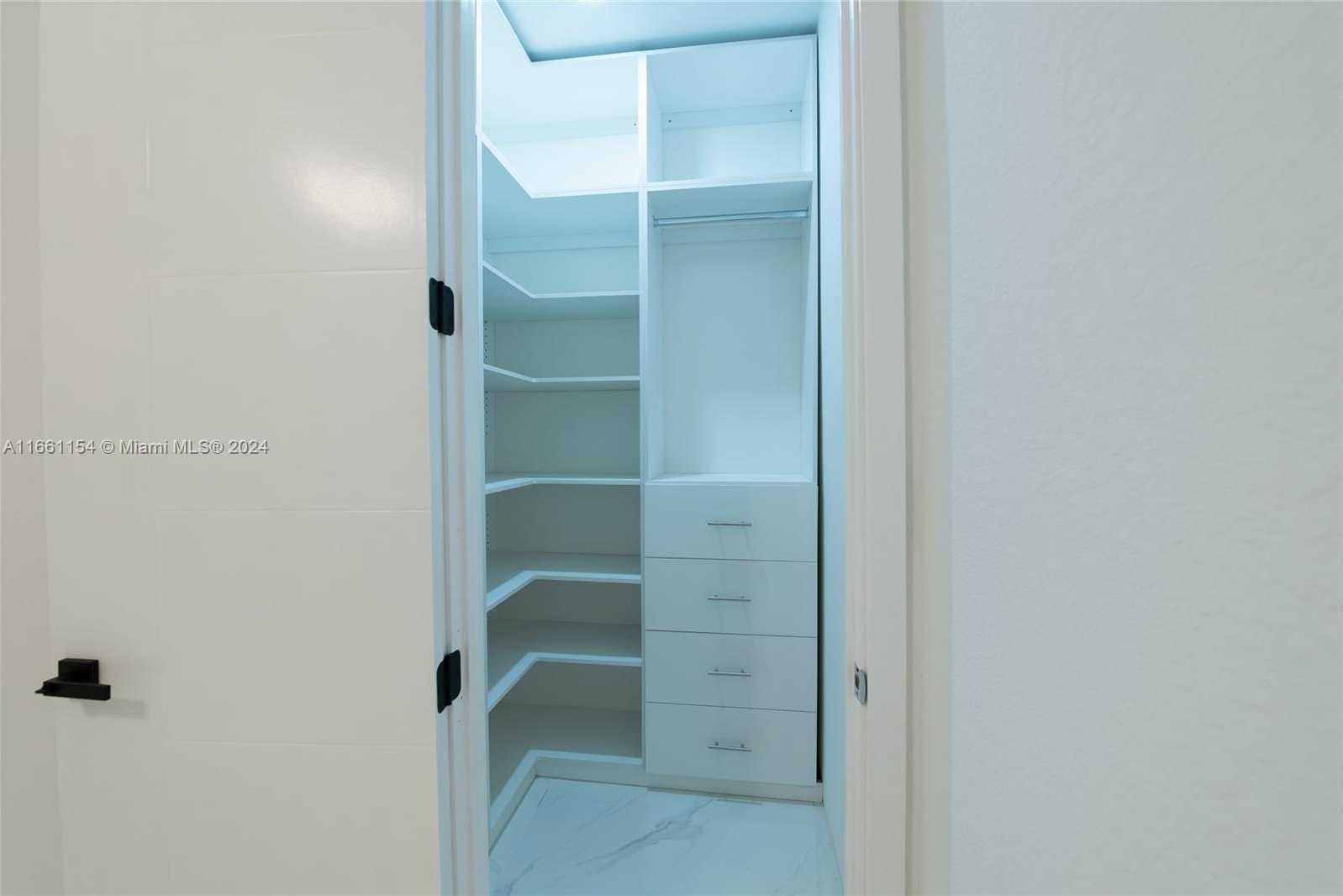 Small Image of 334 SOUTH WEST 21ST TERR, Cape Coral Number 38