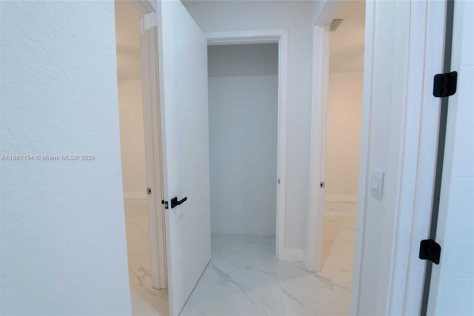 Small Image of 334 SOUTH WEST 21ST TERR, Cape Coral Number 40