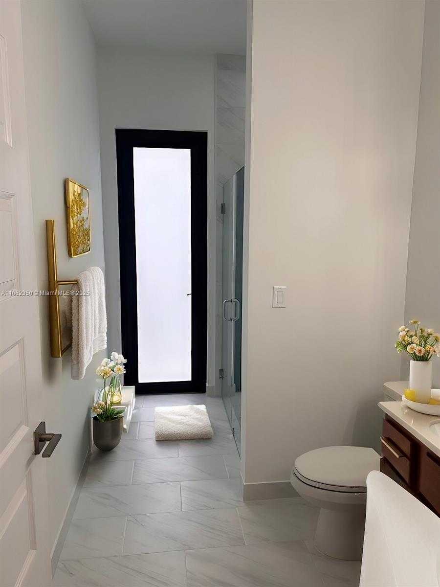 Small Image of 24440 SOUTH WEST 209TH PL, Homestead Number 12