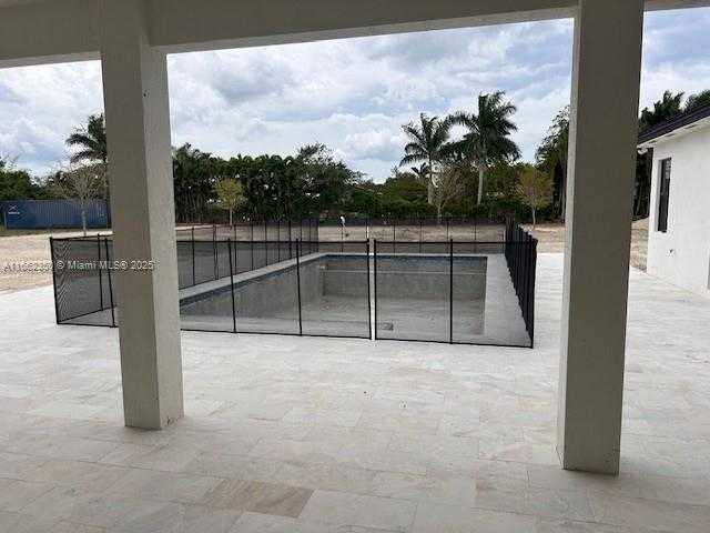 Small Image of 24440 SOUTH WEST 209TH PL, Homestead Number 23