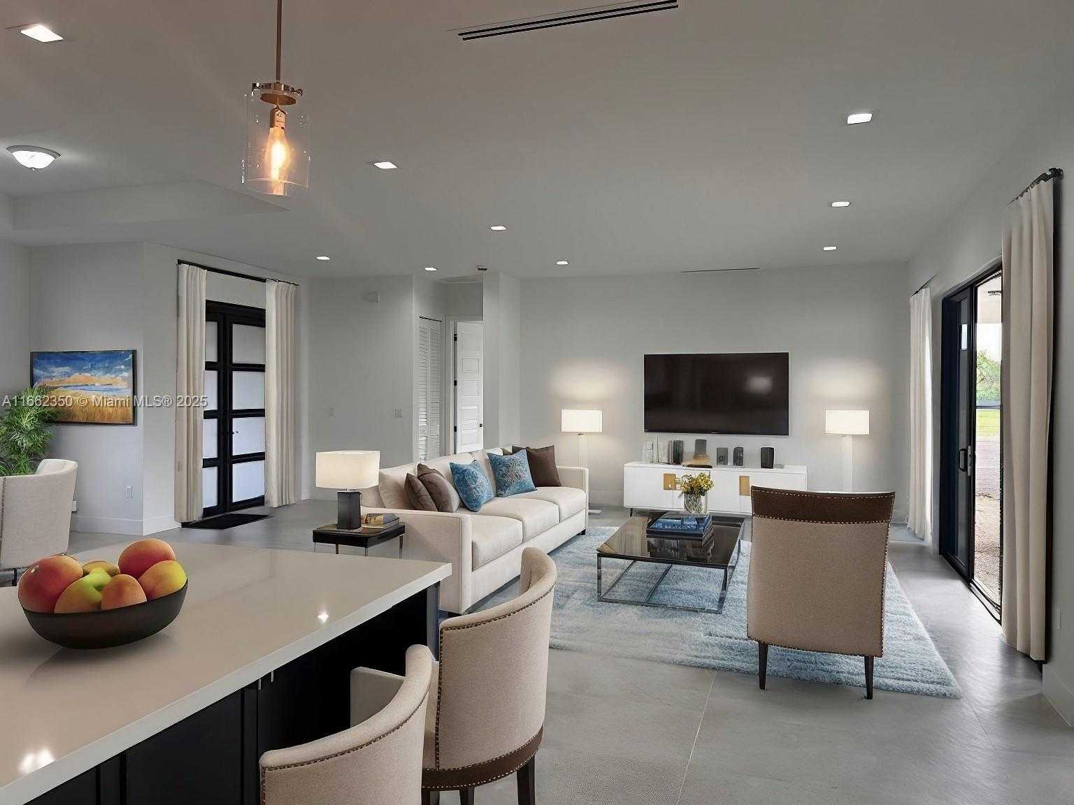 Small Image of 24440 SOUTH WEST 209TH PL, Homestead Number 5