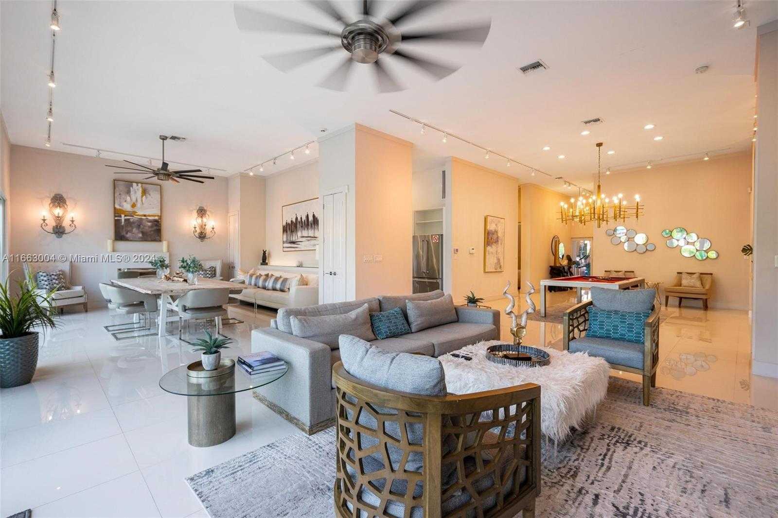 Small Image of 2112 NORTH EAST 17TH AVE, Wilton Manors Number 14