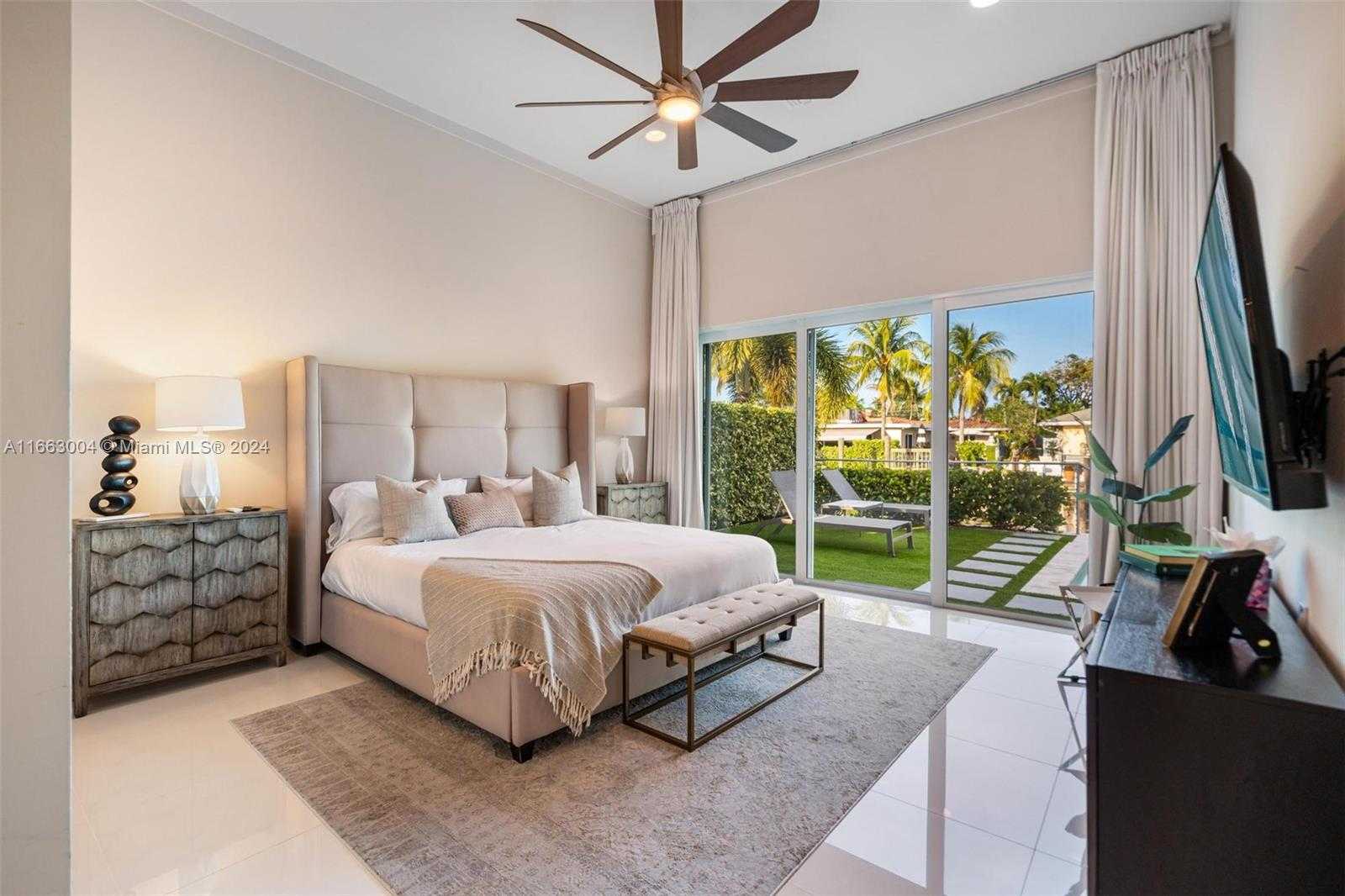 Small Image of 2112 NORTH EAST 17TH AVE, Wilton Manors Number 24