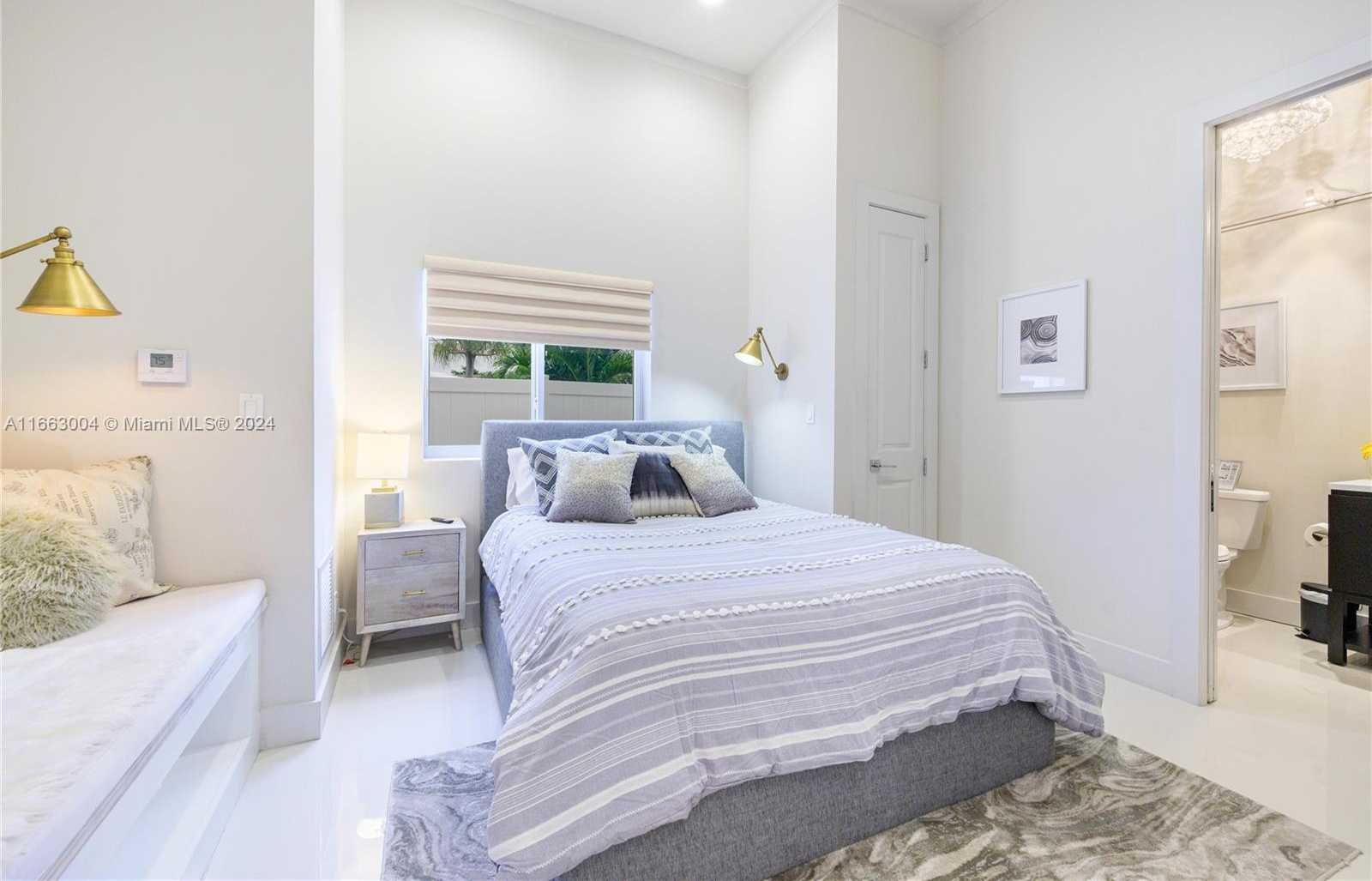 Small Image of 2112 NORTH EAST 17TH AVE, Wilton Manors Number 43