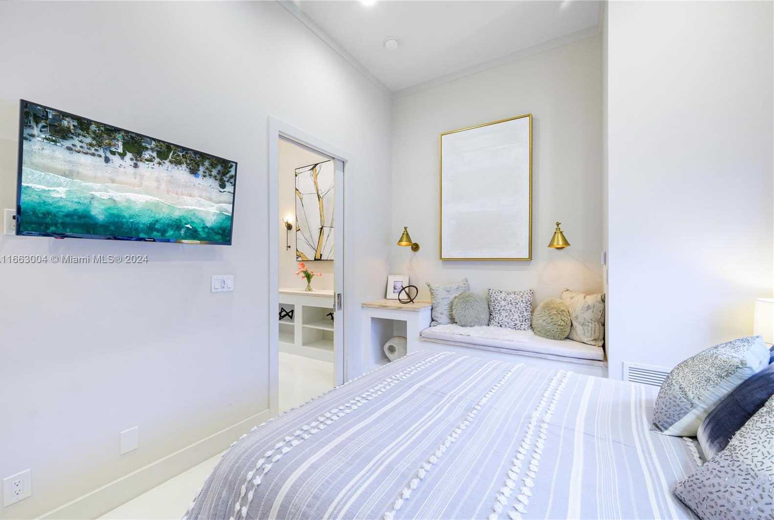 Small Image of 2112 NORTH EAST 17TH AVE, Wilton Manors Number 44