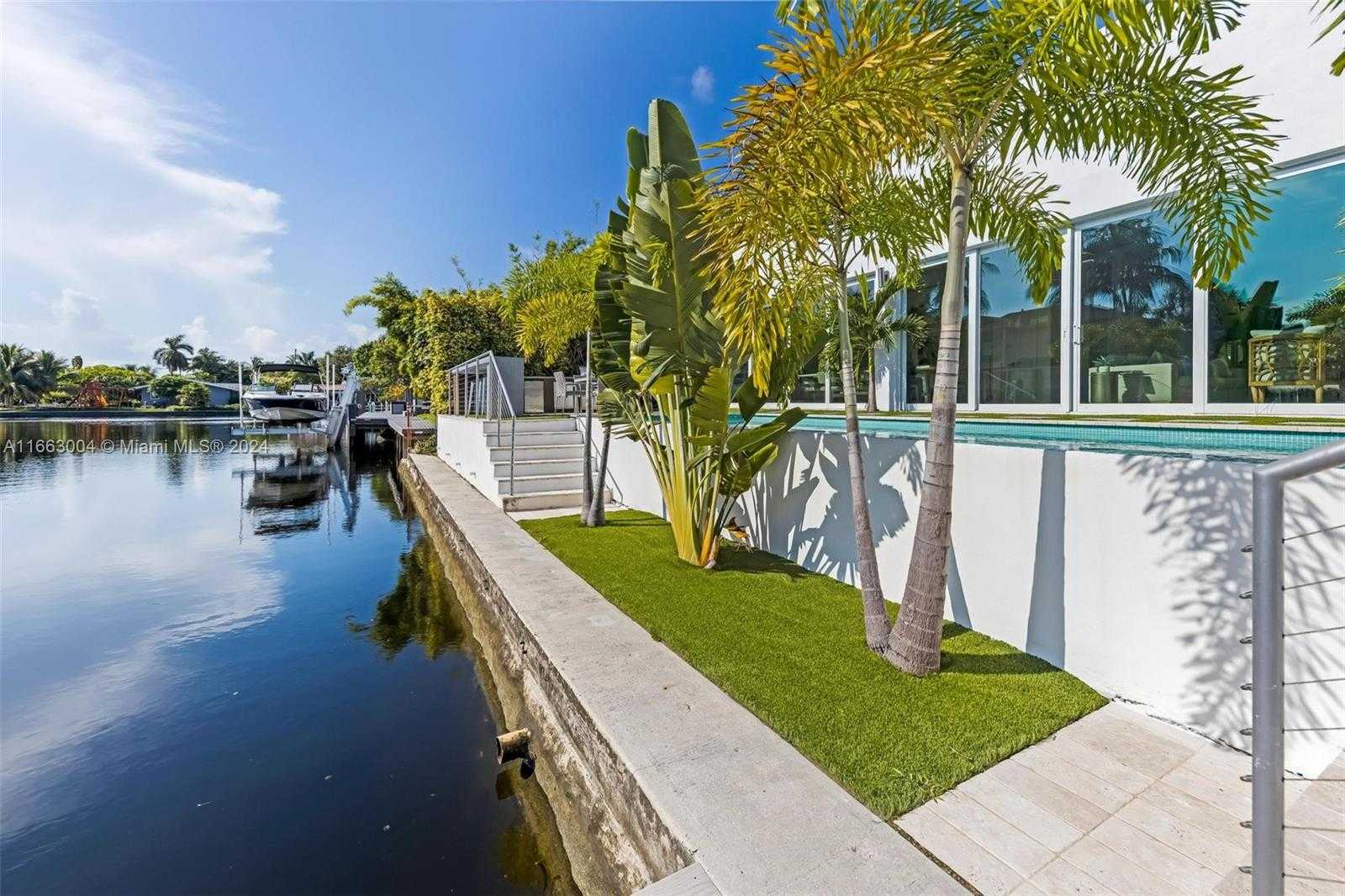 Small Image of 2112 NORTH EAST 17TH AVE, Wilton Manors Number 72