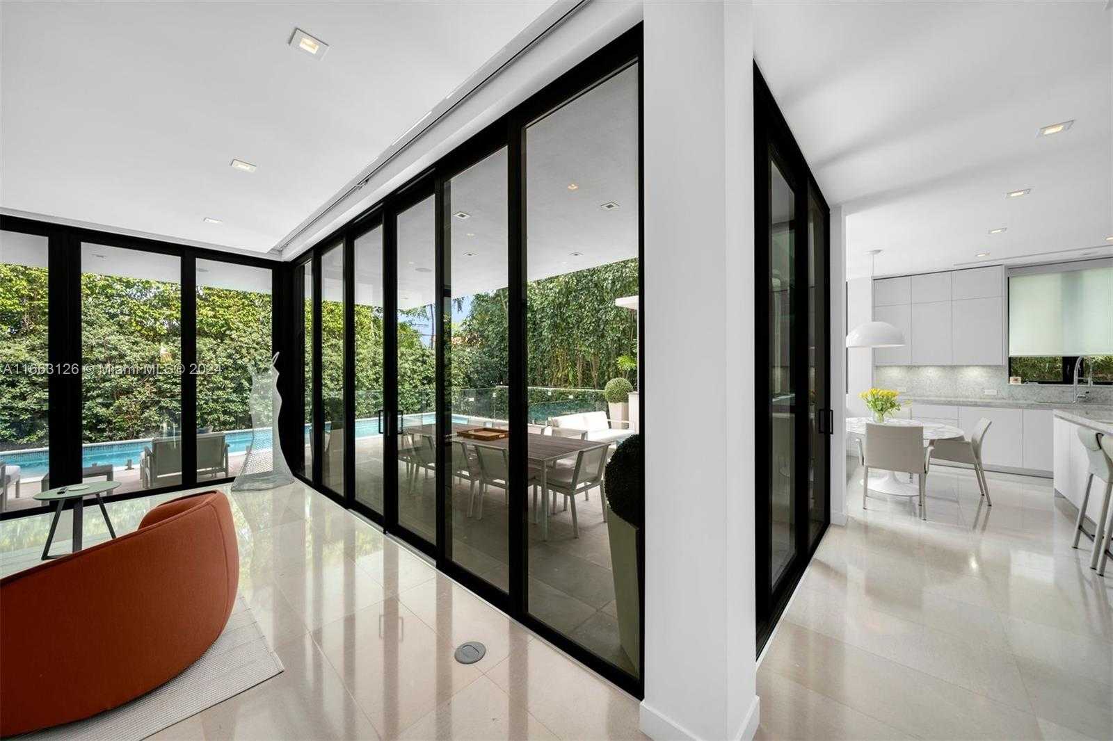 Small Image of 5327 NORTH BAY RD, Miami Beach Number 15