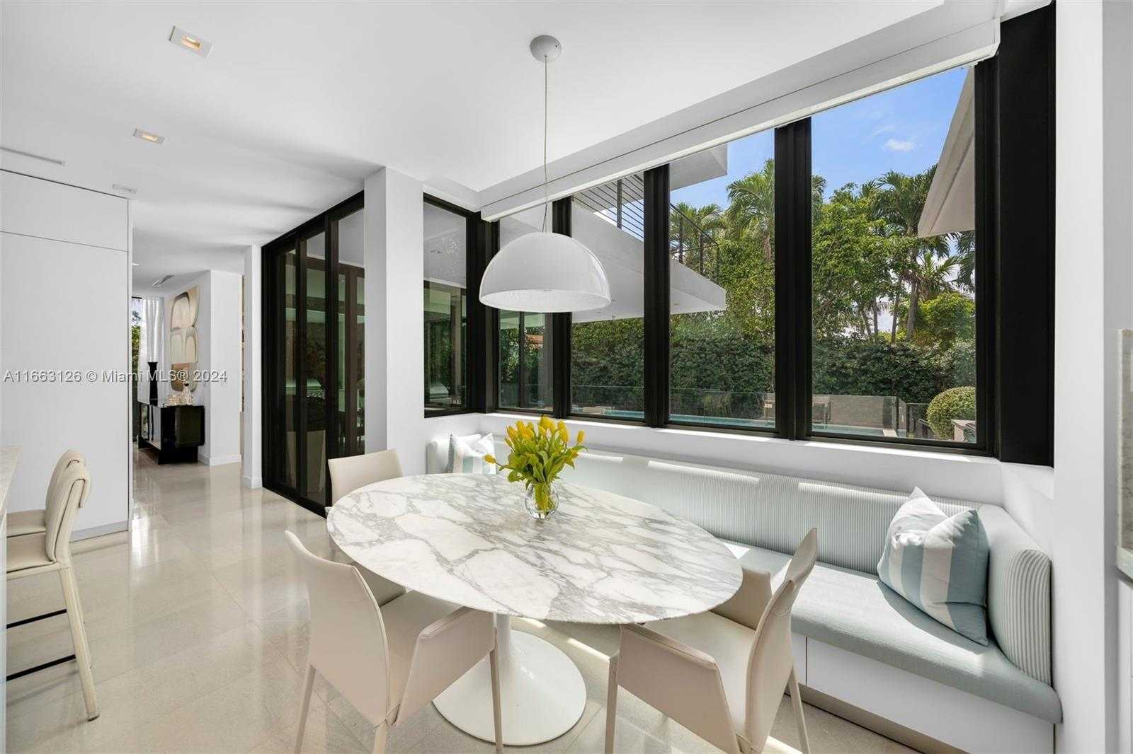 Small Image of 5327 NORTH BAY RD, Miami Beach Number 17